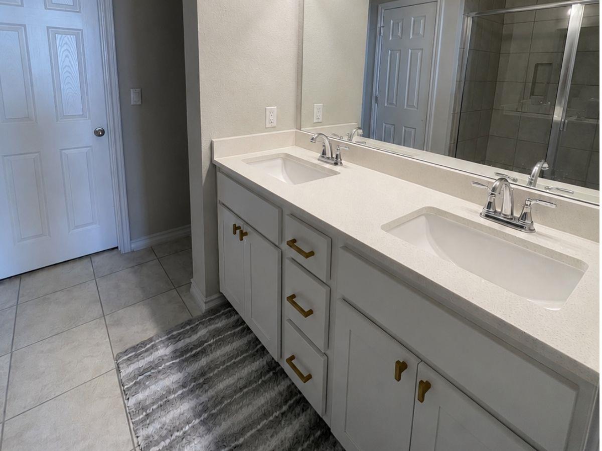 15807 Crissom Ln Property Photo 13
