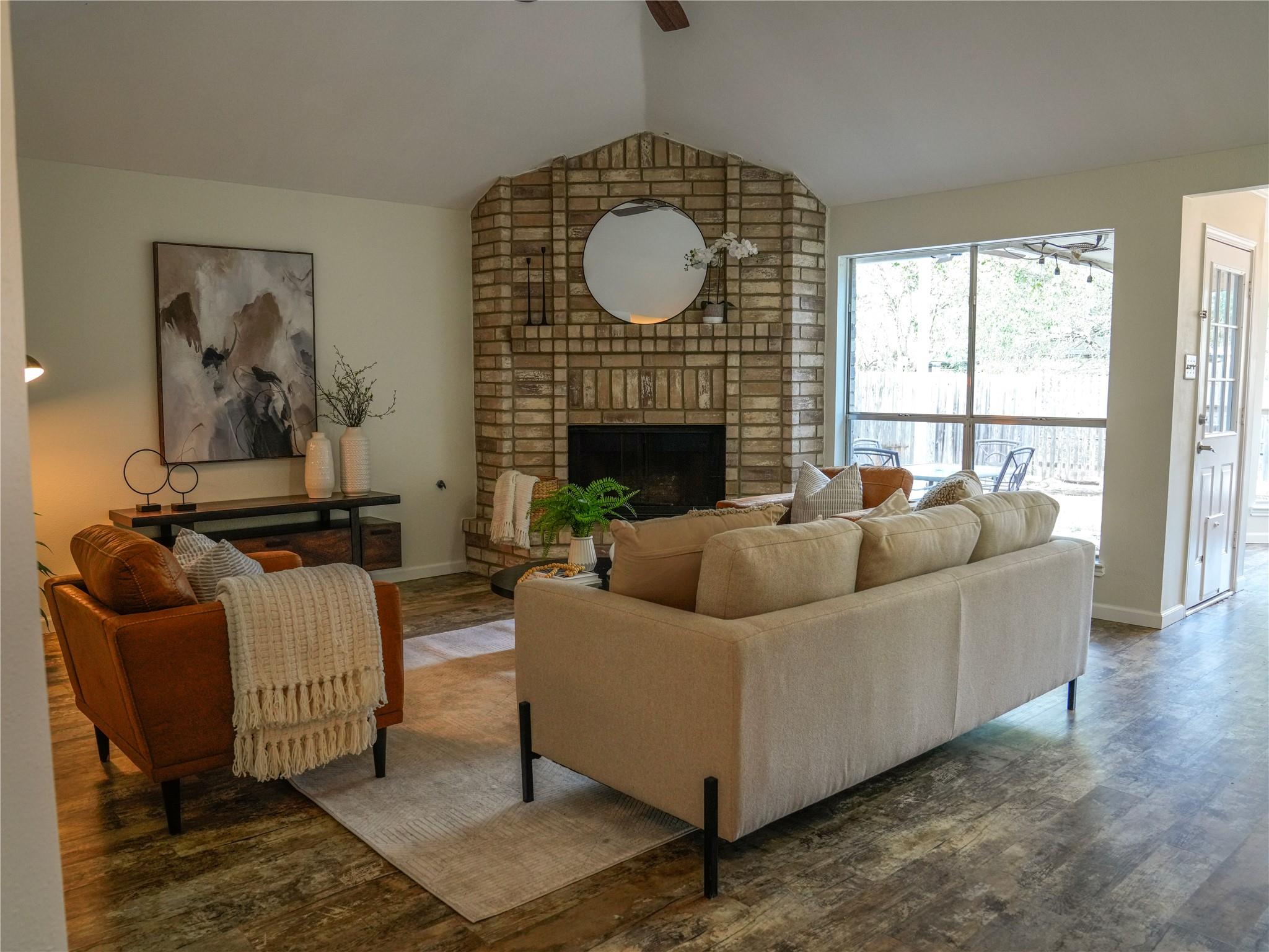 12903 Stanzel Dr Property Photo 2