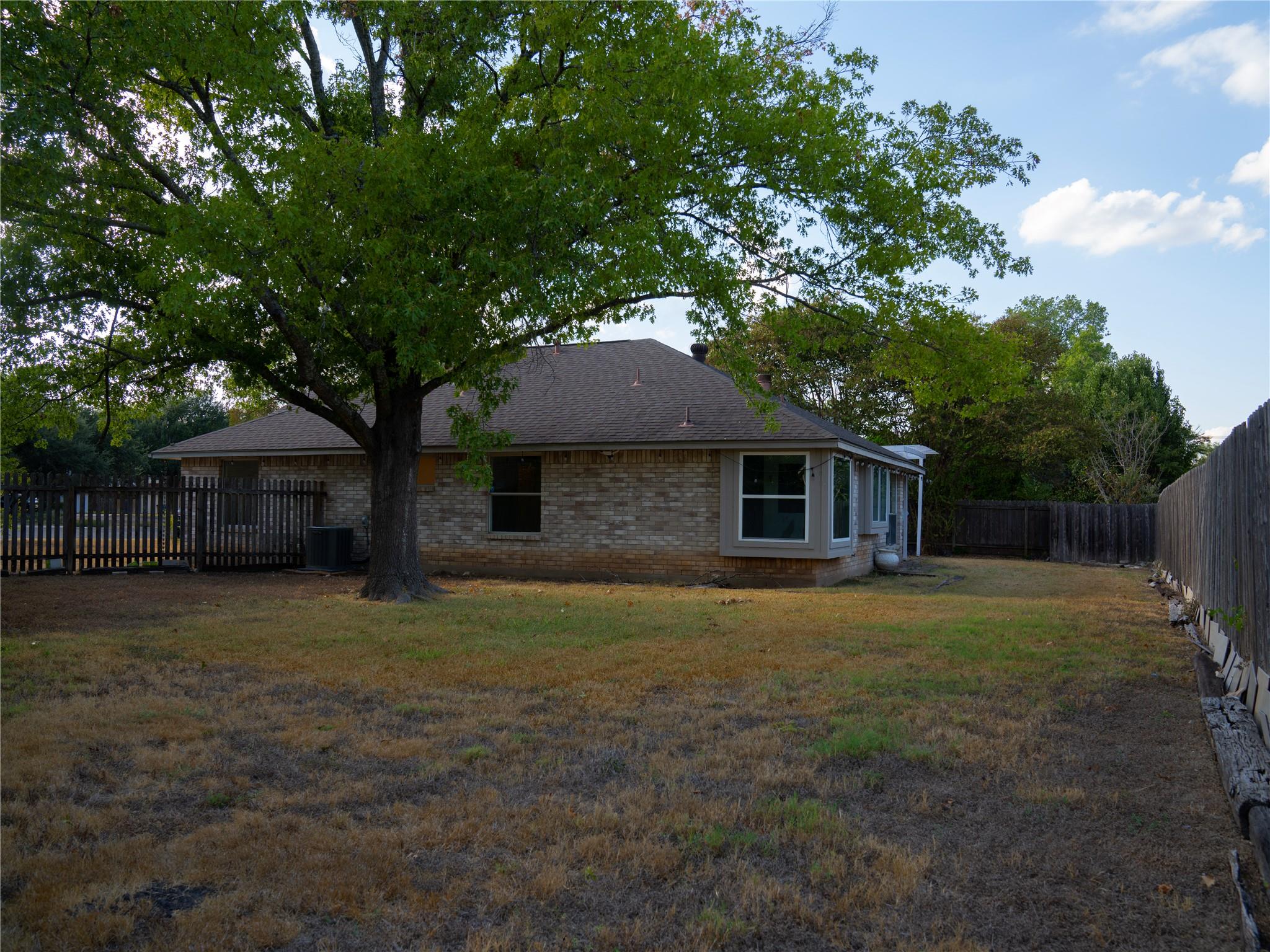 12903 Stanzel Dr Property Photo 32