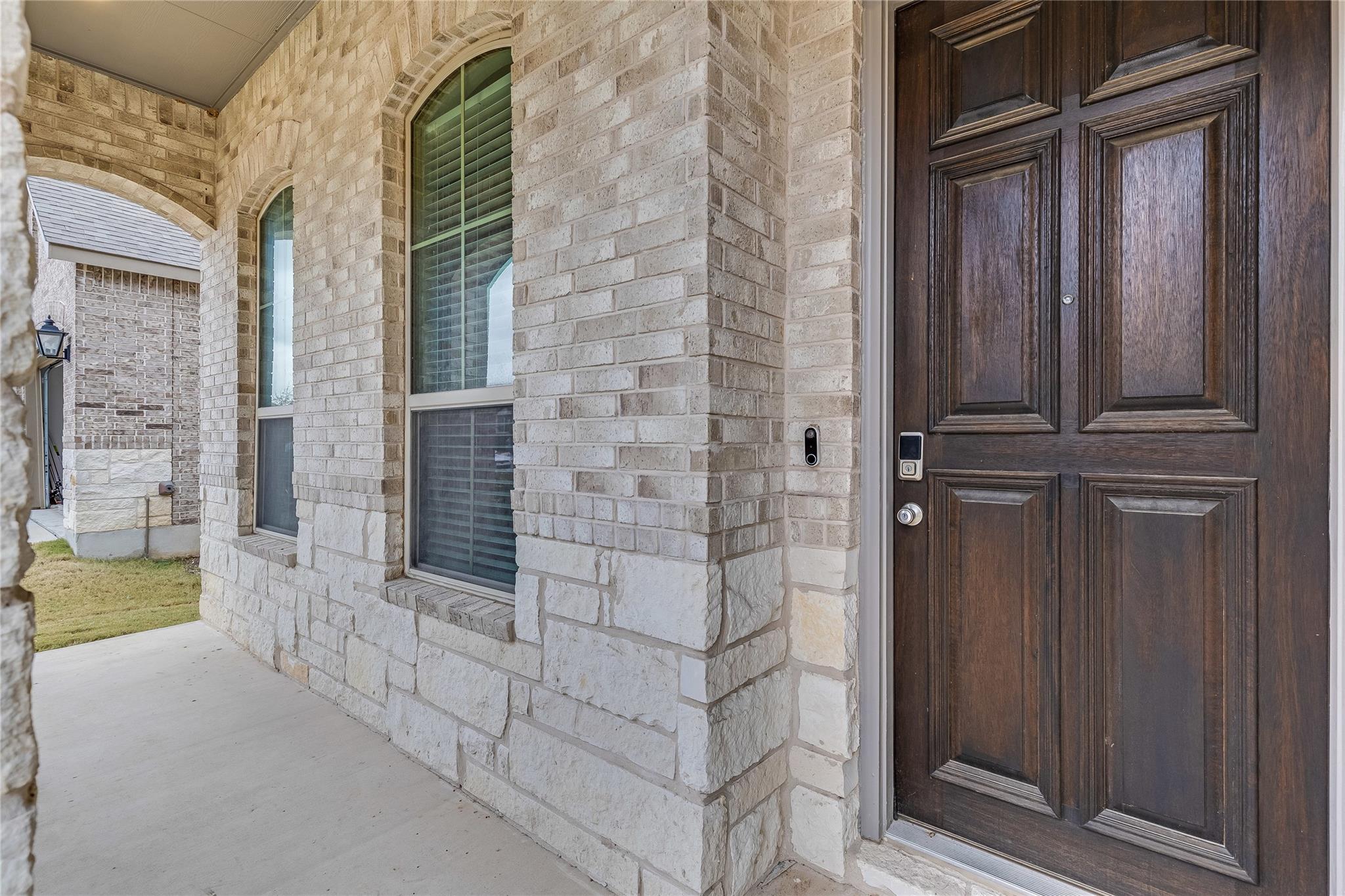 5509 Bellissima Way Property Photo 4