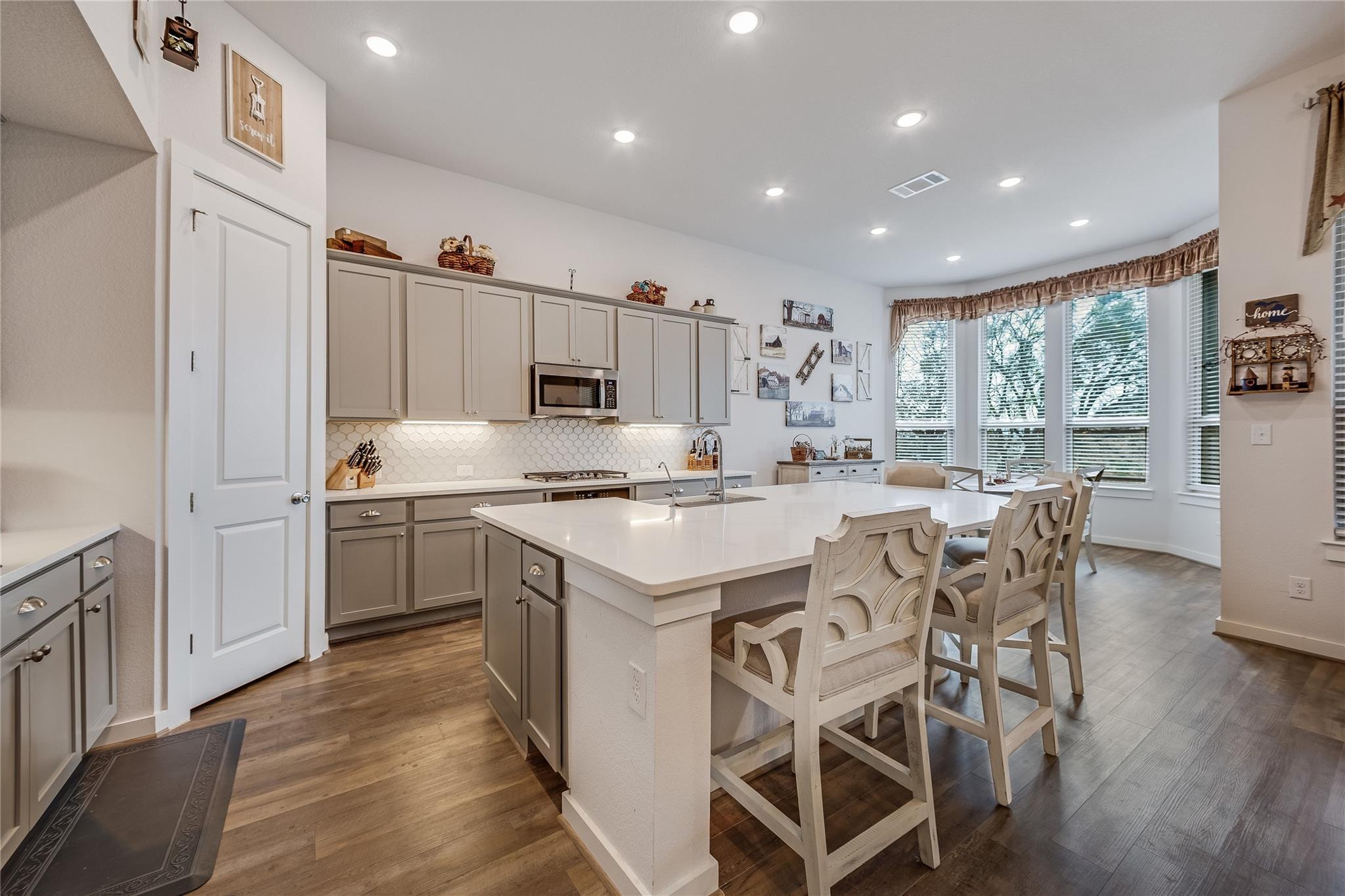 5509 Bellissima Way Property Photo 17