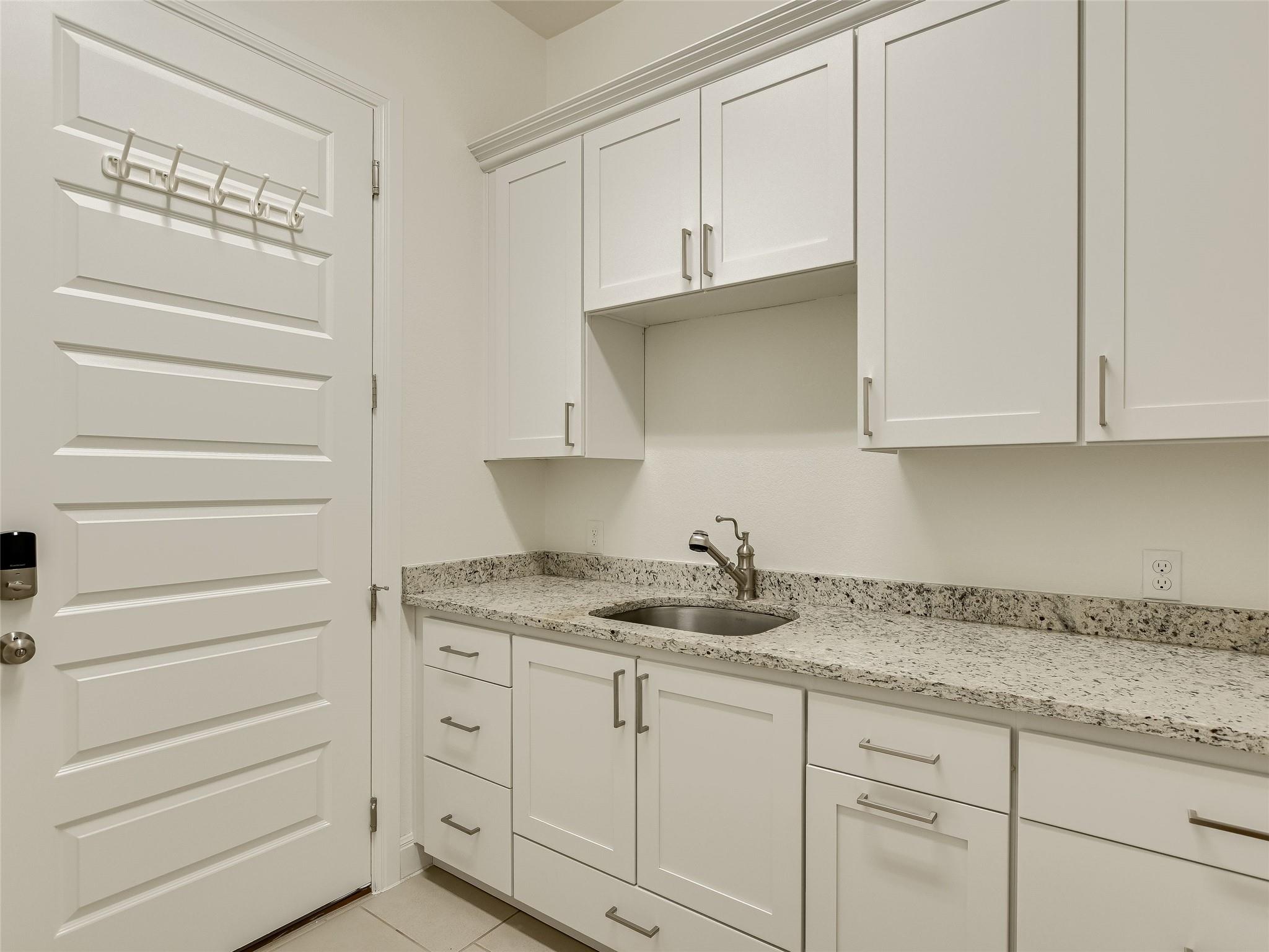 119 Loysoya St Property Photo 17