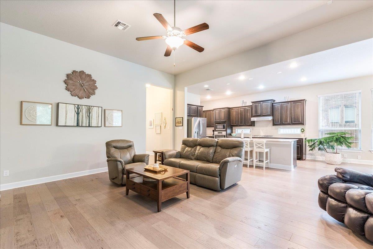 4111 Capora Way Property Photo 19