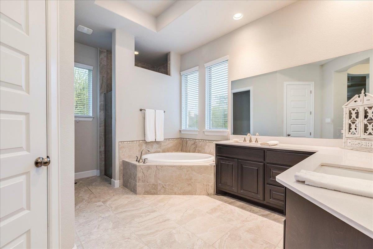 4111 Capora Way Property Photo 22