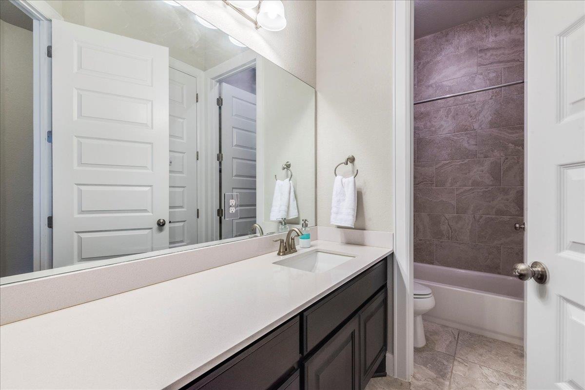 4111 Capora Way Property Photo 29