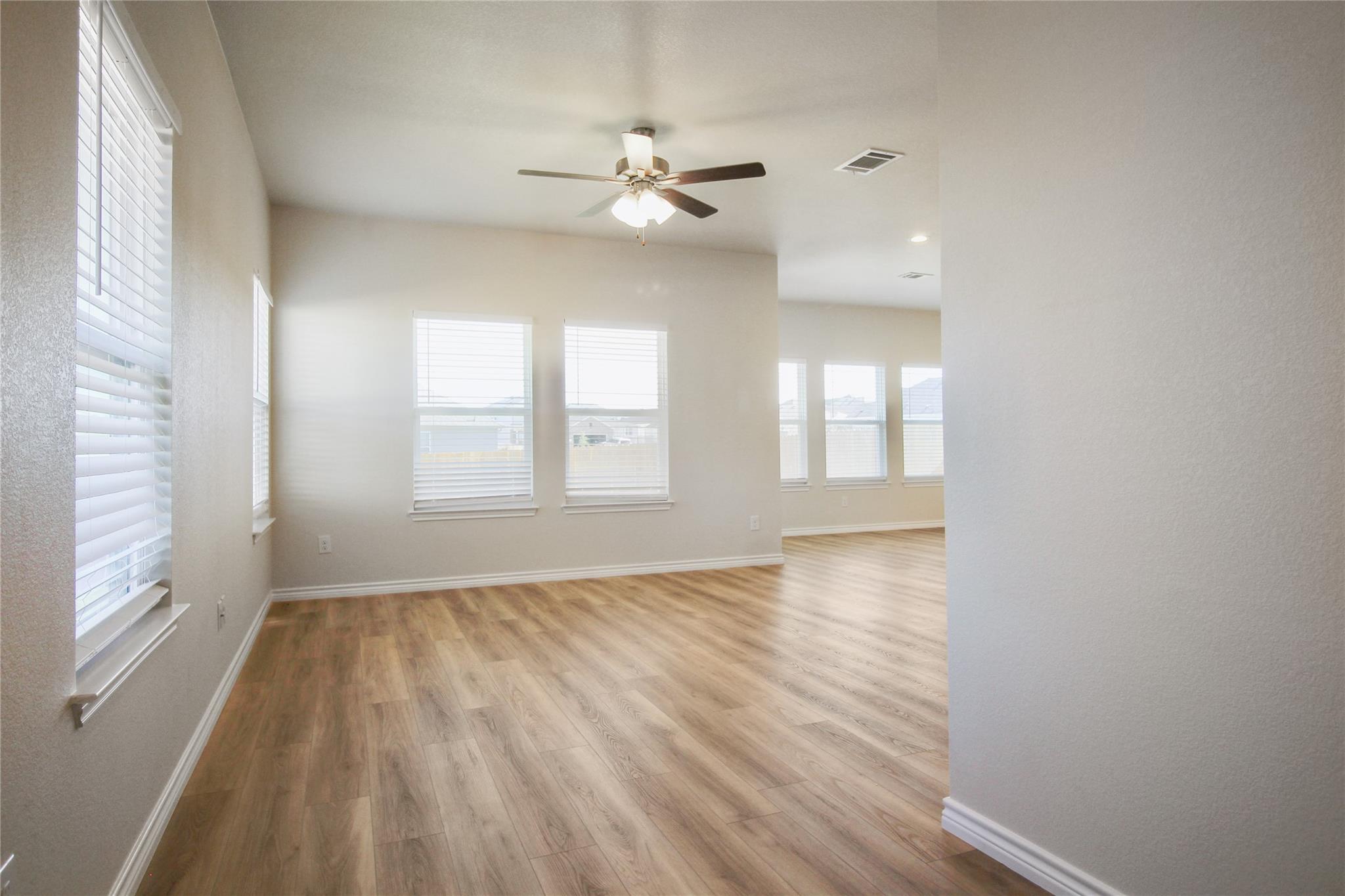 514 War Adminral Dr None #b Property Photo 4