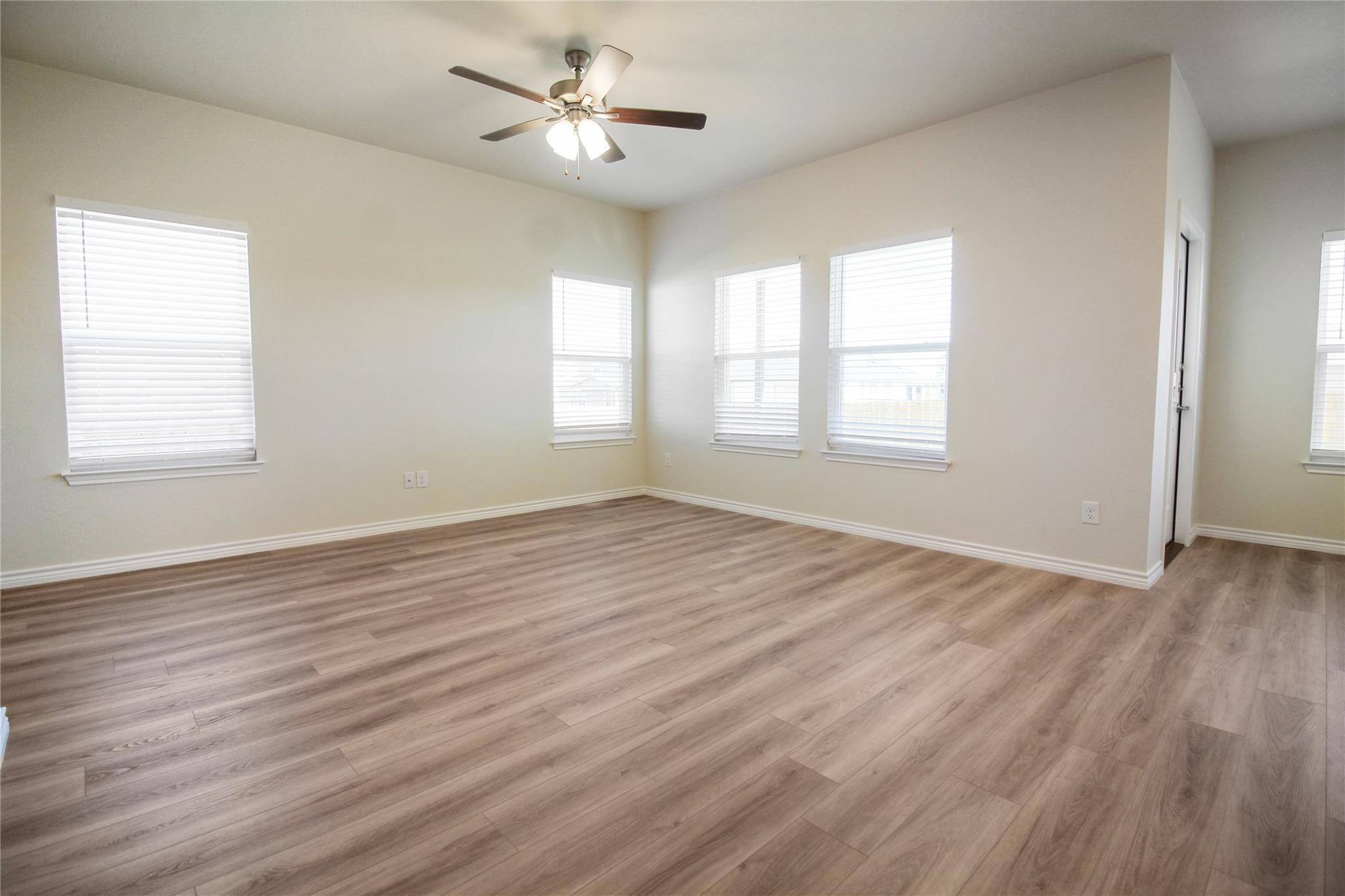 514 War Adminral Dr None #b Property Photo 6