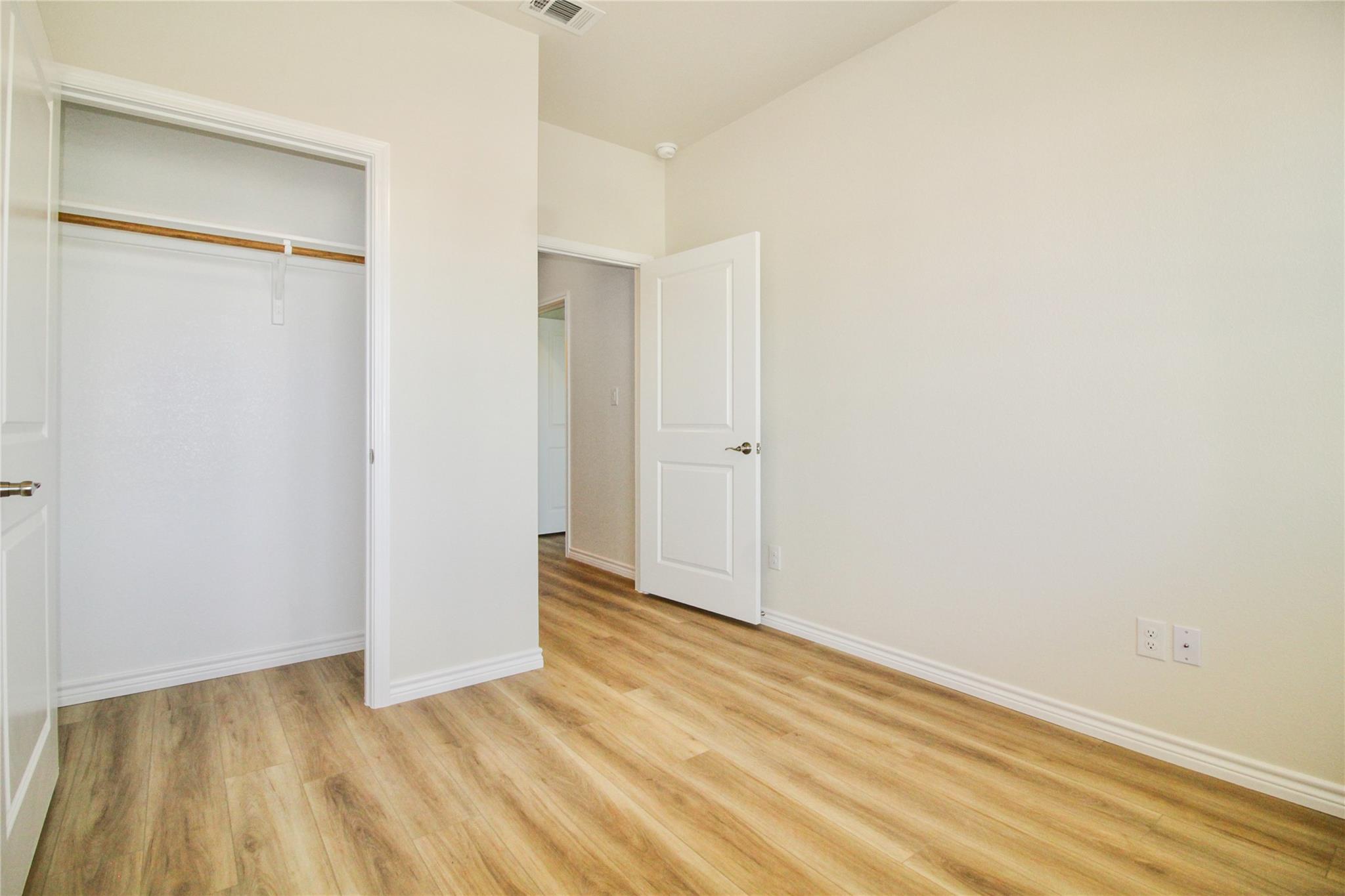 514 War Adminral Dr None #b Property Photo 28