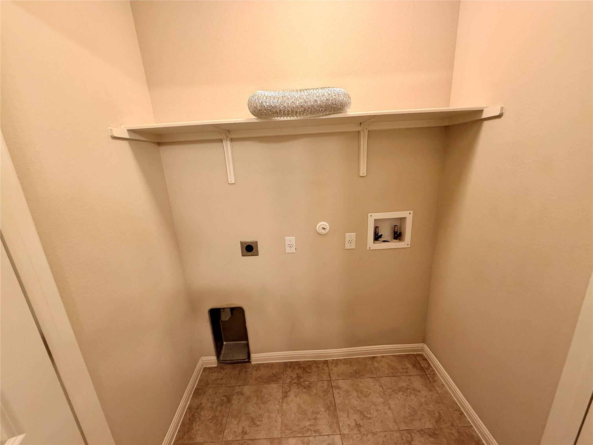 1010 Sand Post Pl Property Photo 5