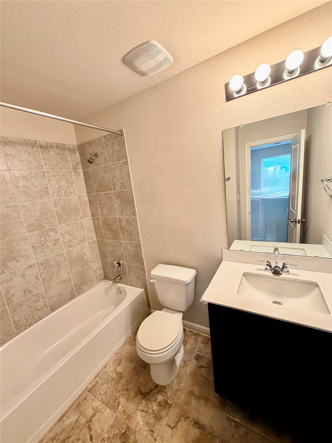 1010 Sand Post Pl Property Photo 13