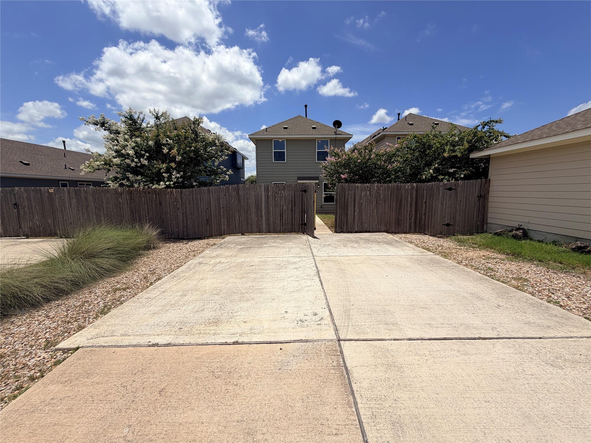1010 Sand Post Pl Property Photo 21