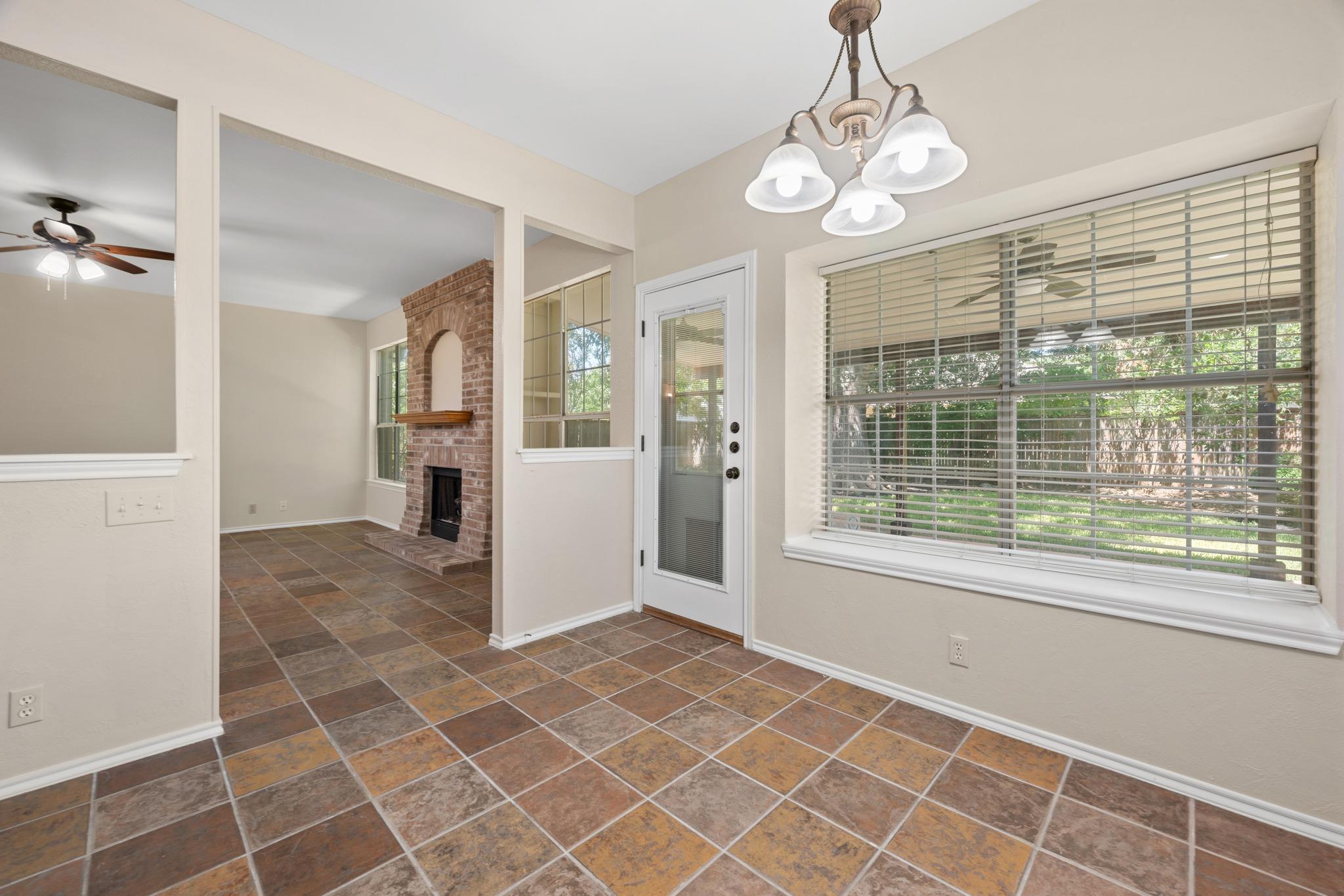 1304 Meadow Lark Dr Property Photo 11