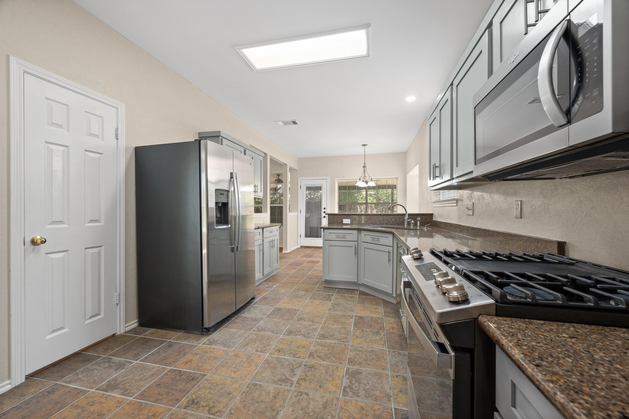 1304 Meadow Lark Dr Property Photo 15