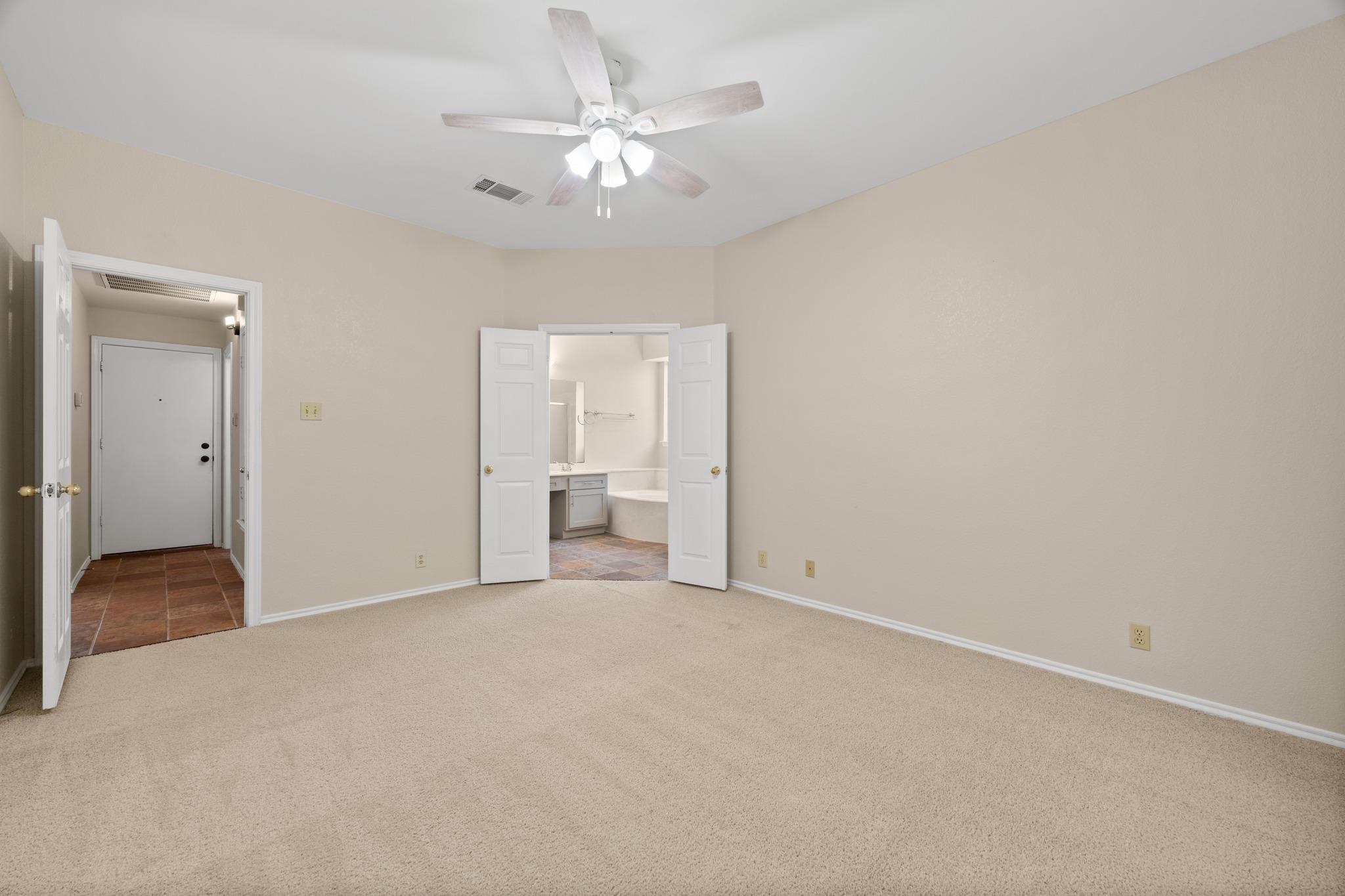 1304 Meadow Lark Dr Property Photo 20