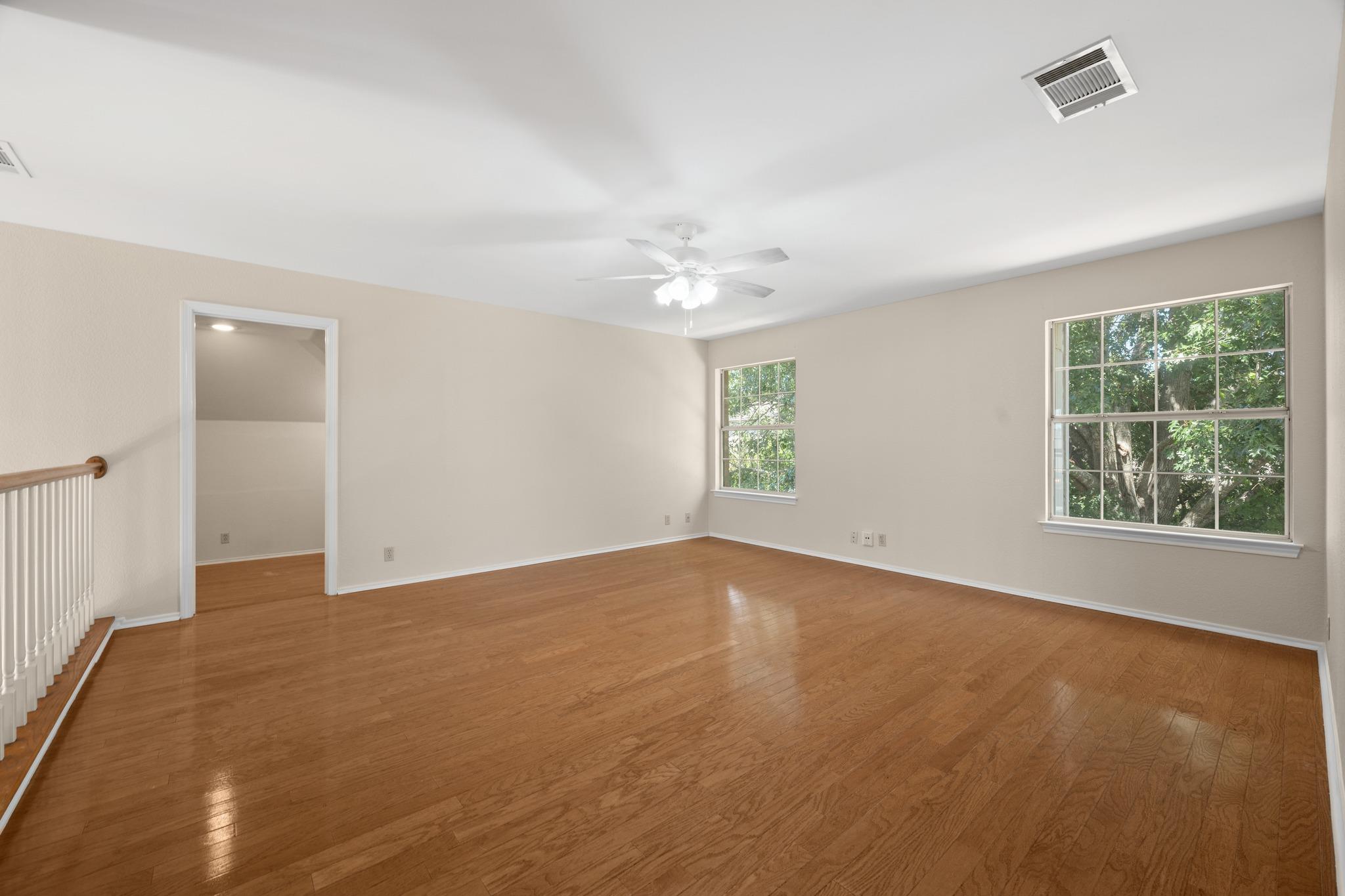 1304 Meadow Lark Dr Property Photo 24