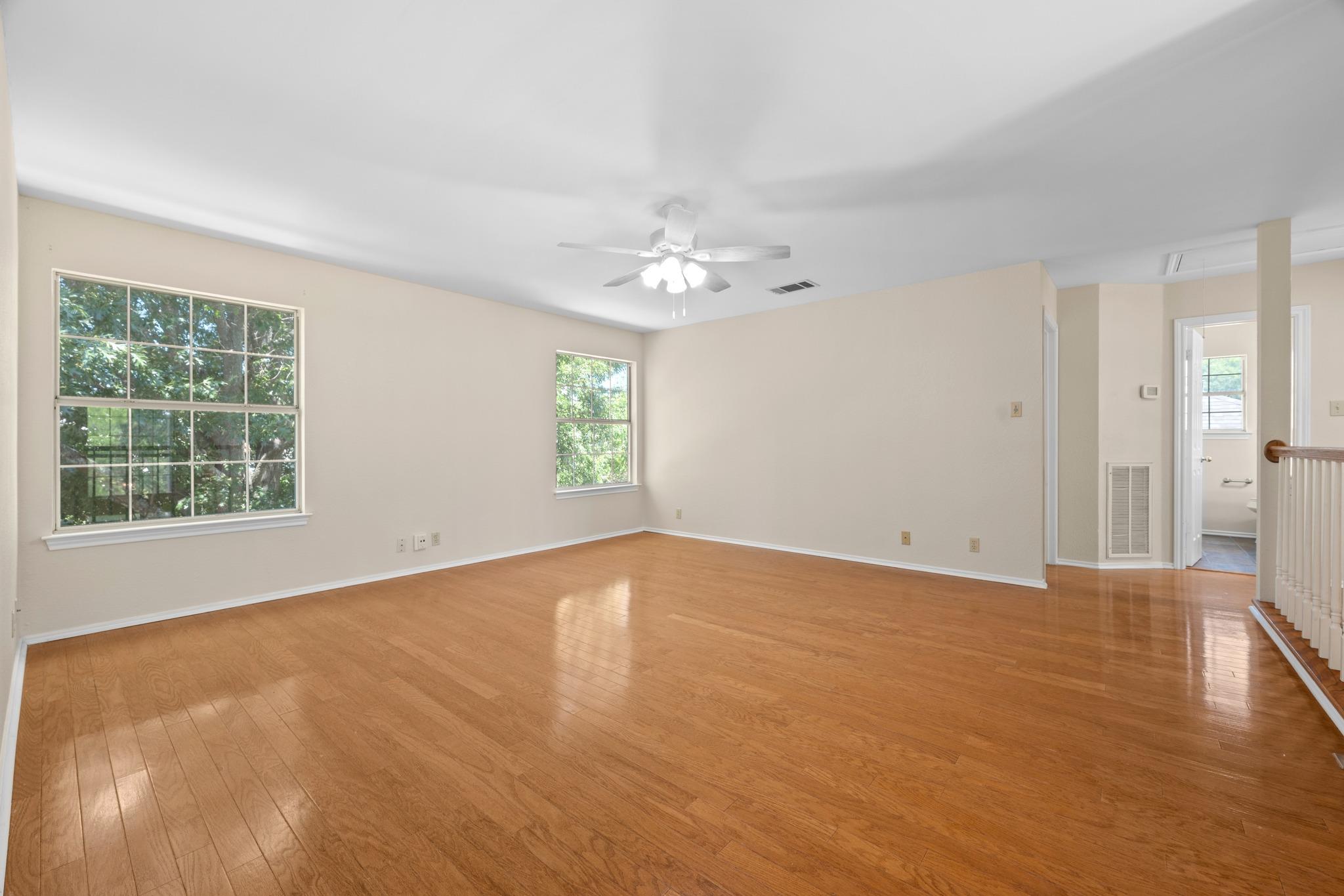1304 Meadow Lark Dr Property Photo 25