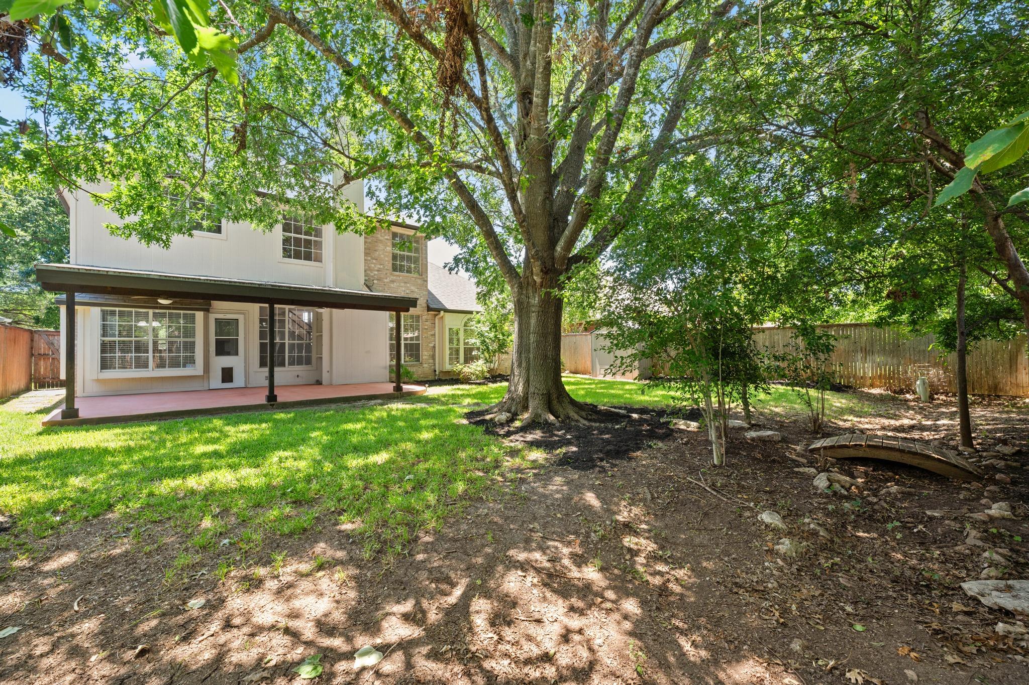 1304 Meadow Lark Dr Property Photo 35