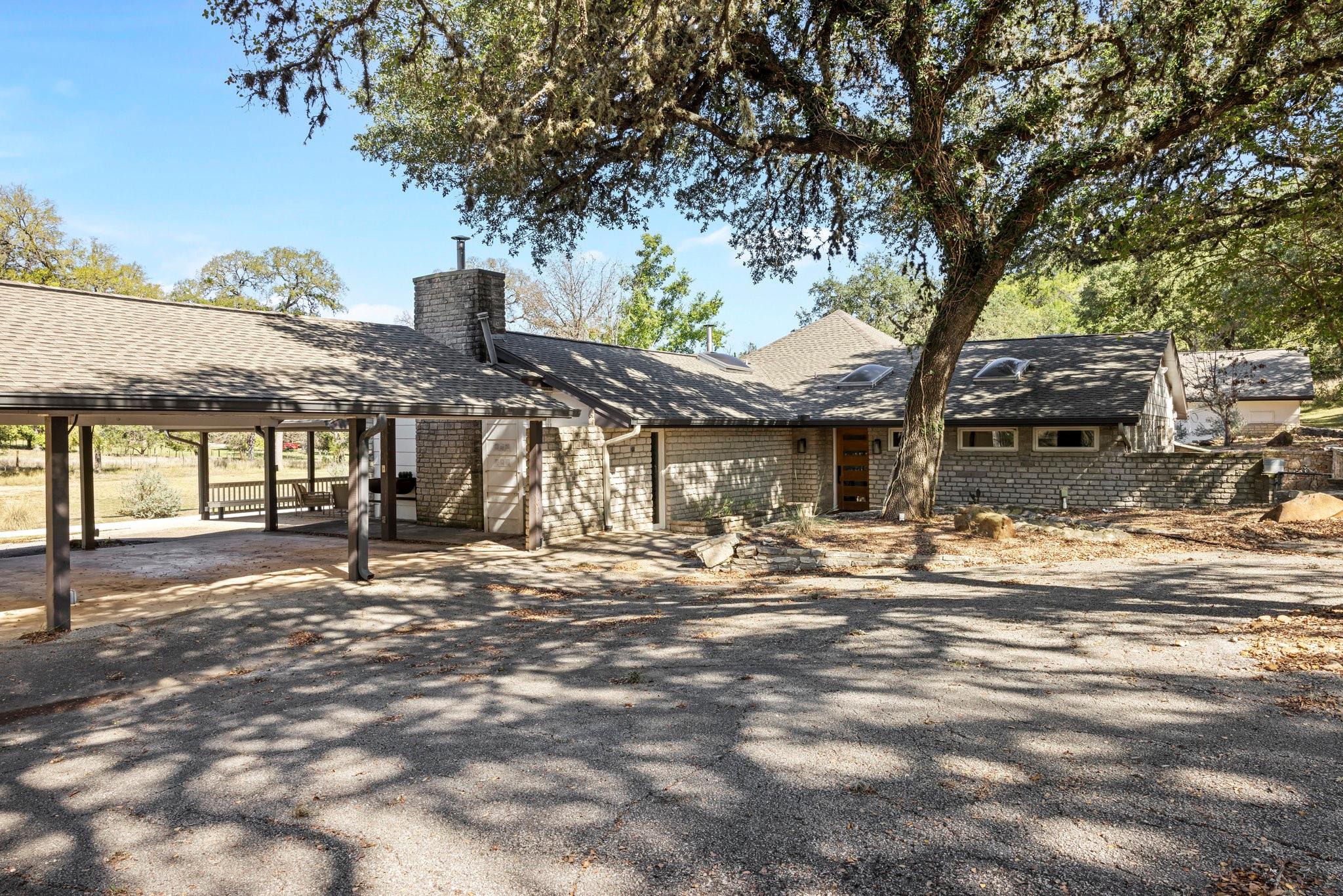 238 Sisterdale Rd Property Photo