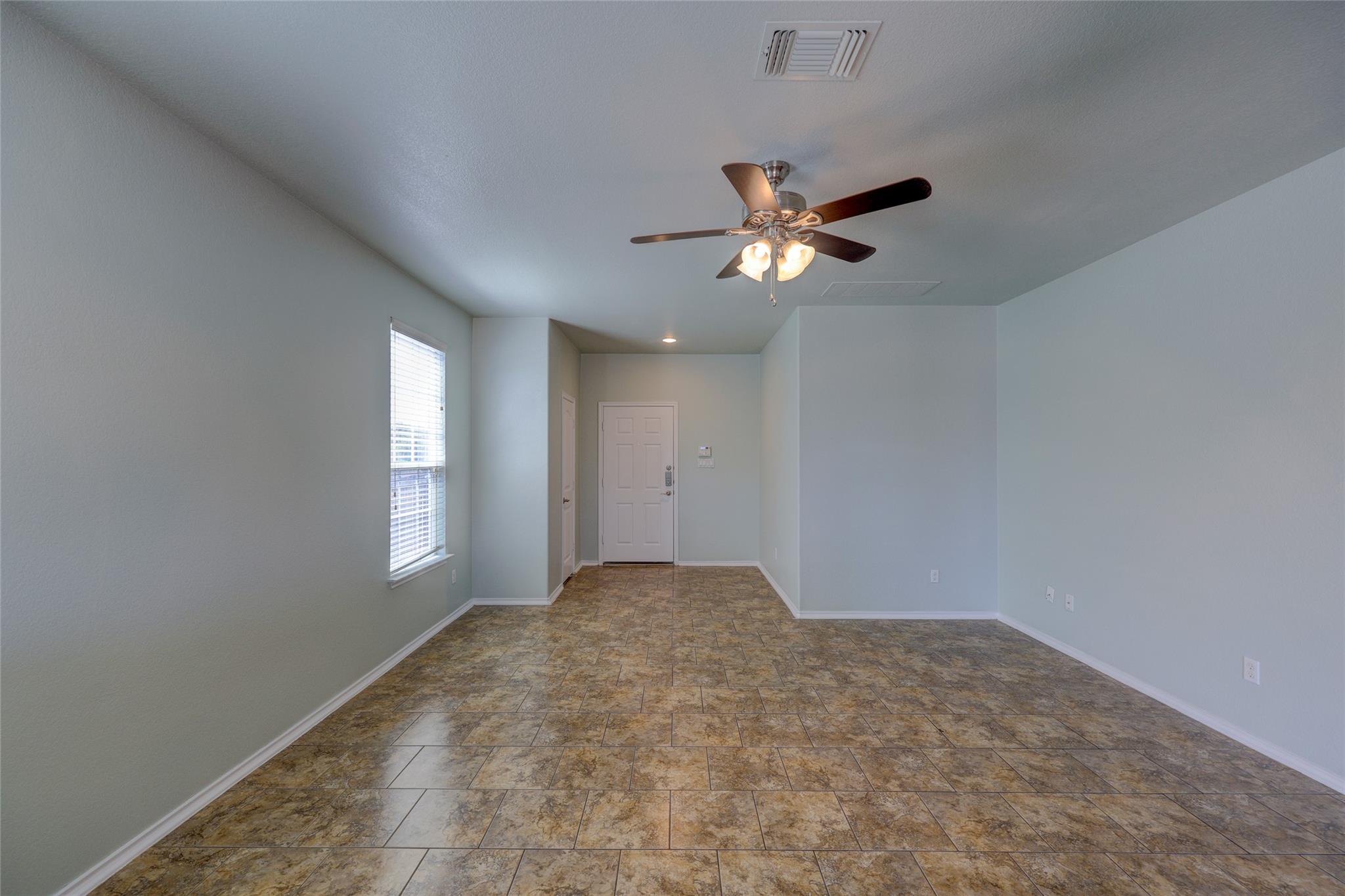455 Gina Dr Property Photo 12