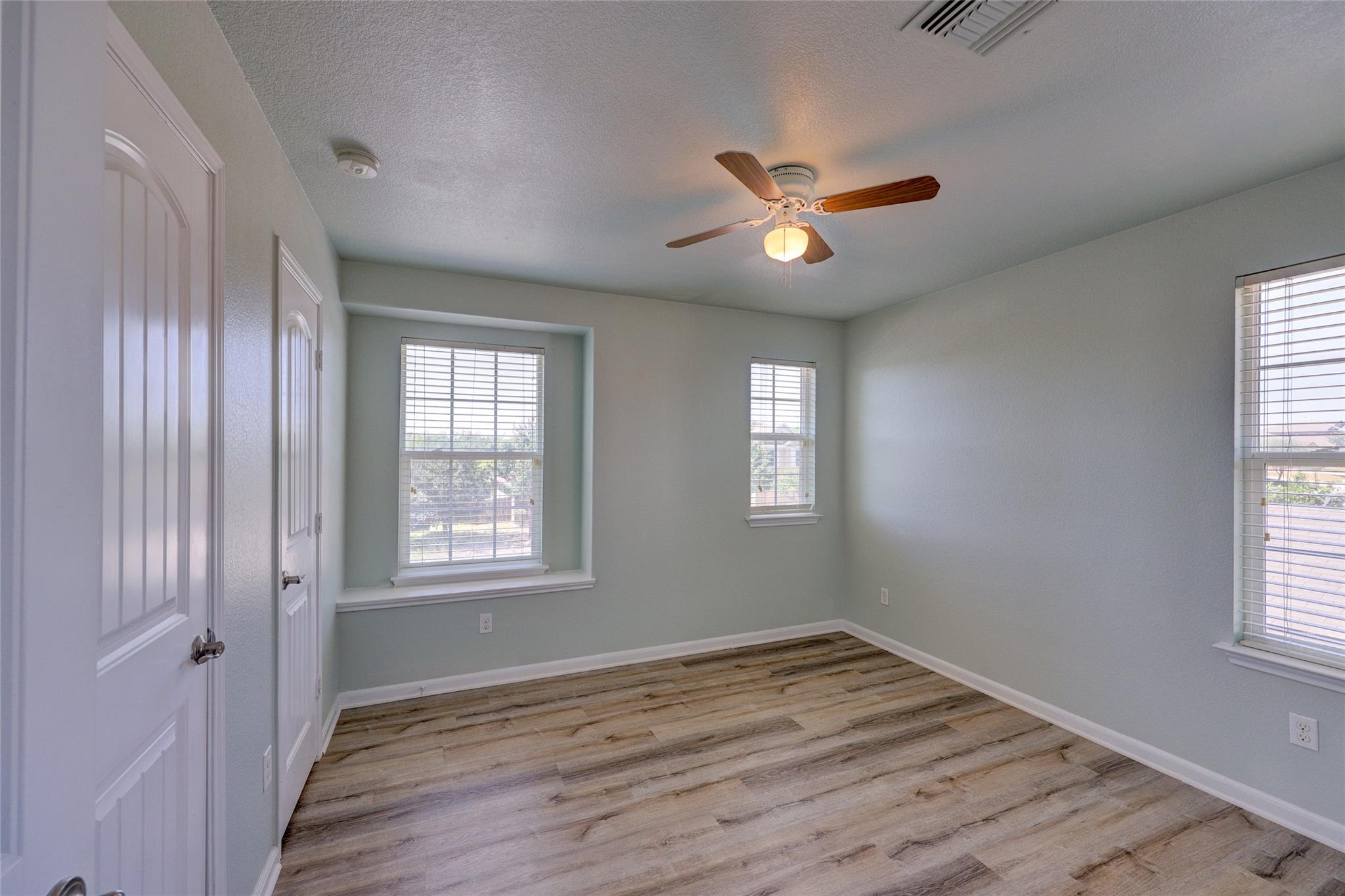 455 Gina Dr Property Photo 30