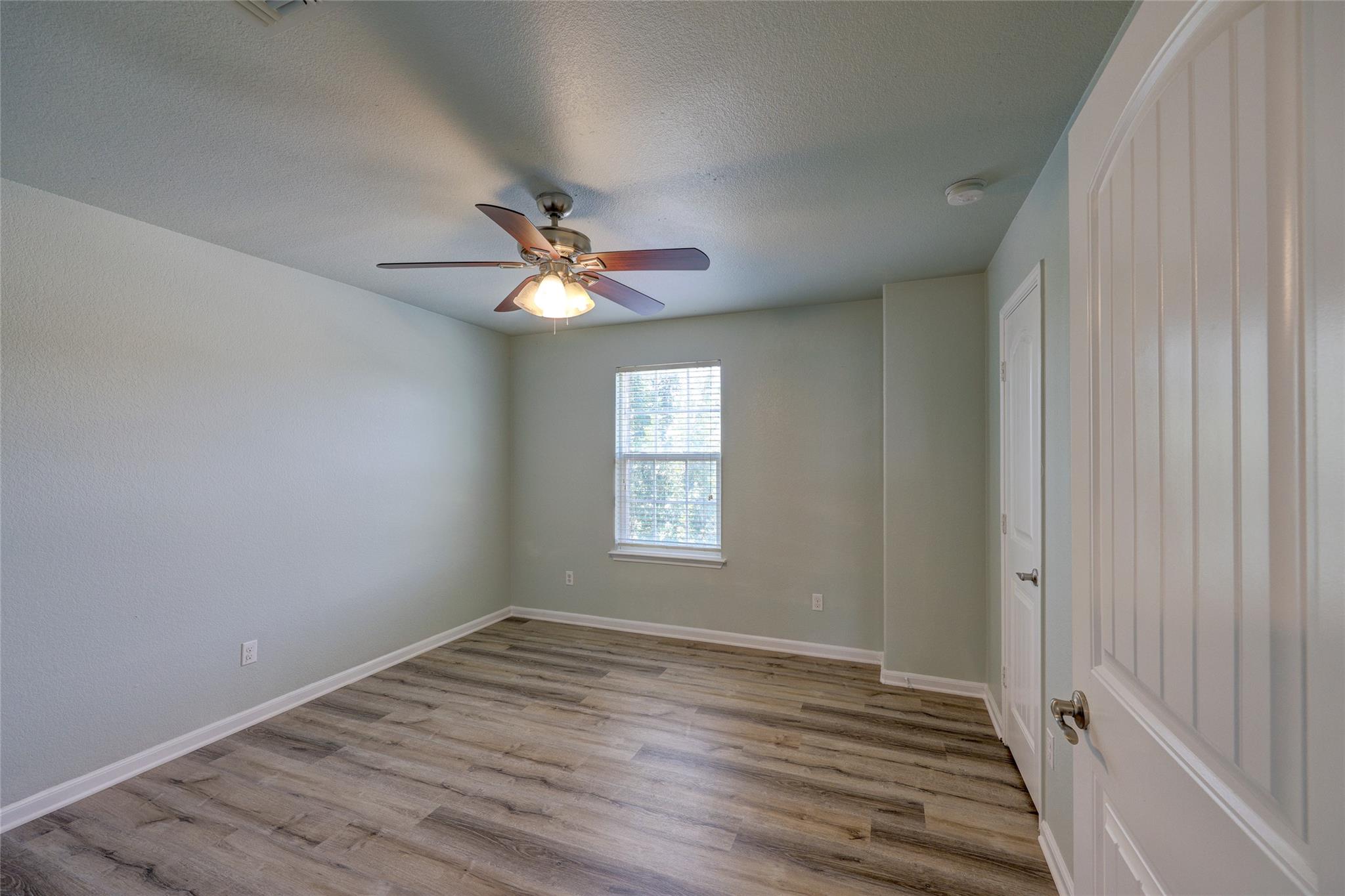 455 Gina Dr Property Photo 34