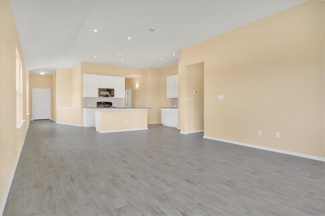 100 Four Star Dr Property Photo 4