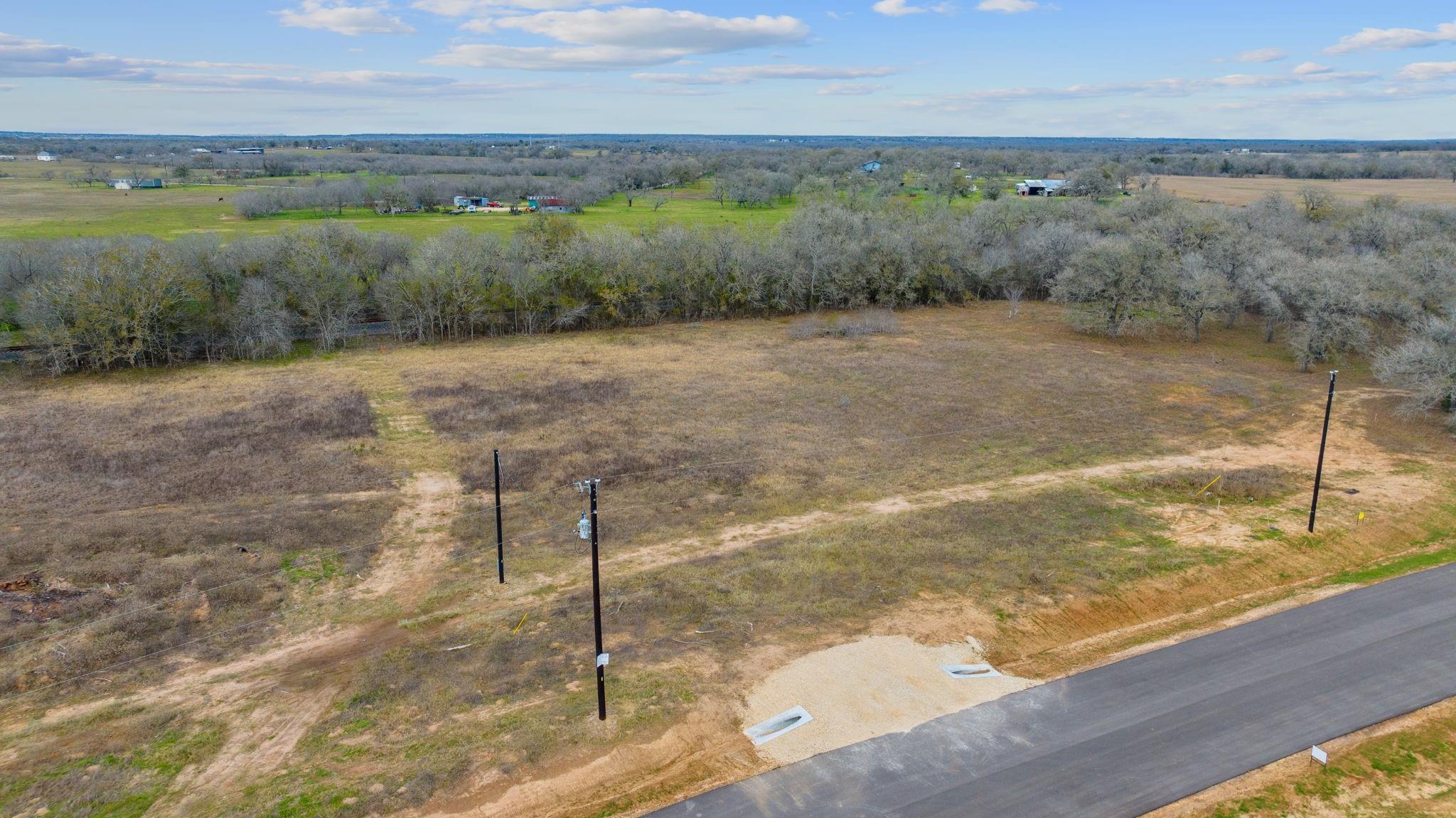 161 Azalea Ct Property Photo 5