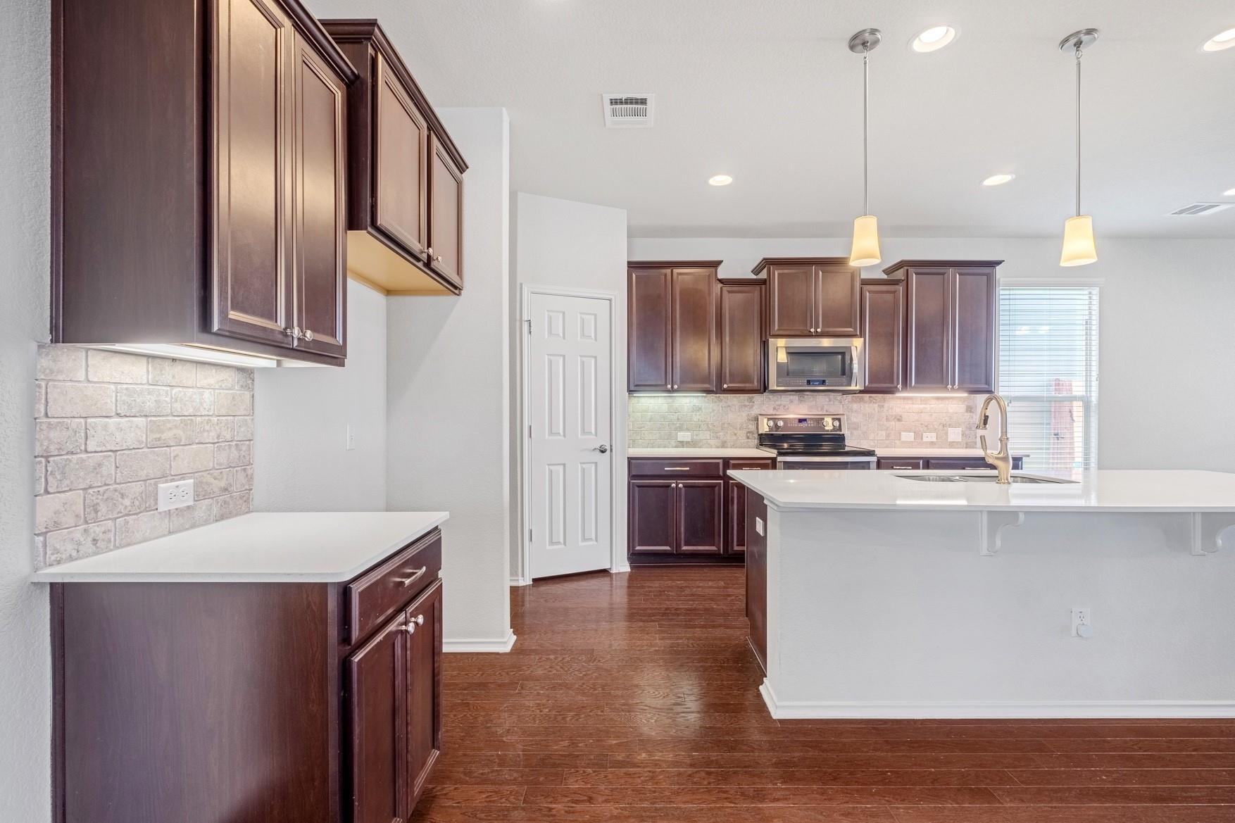 16012 Remington Reserve Way Property Photo 4