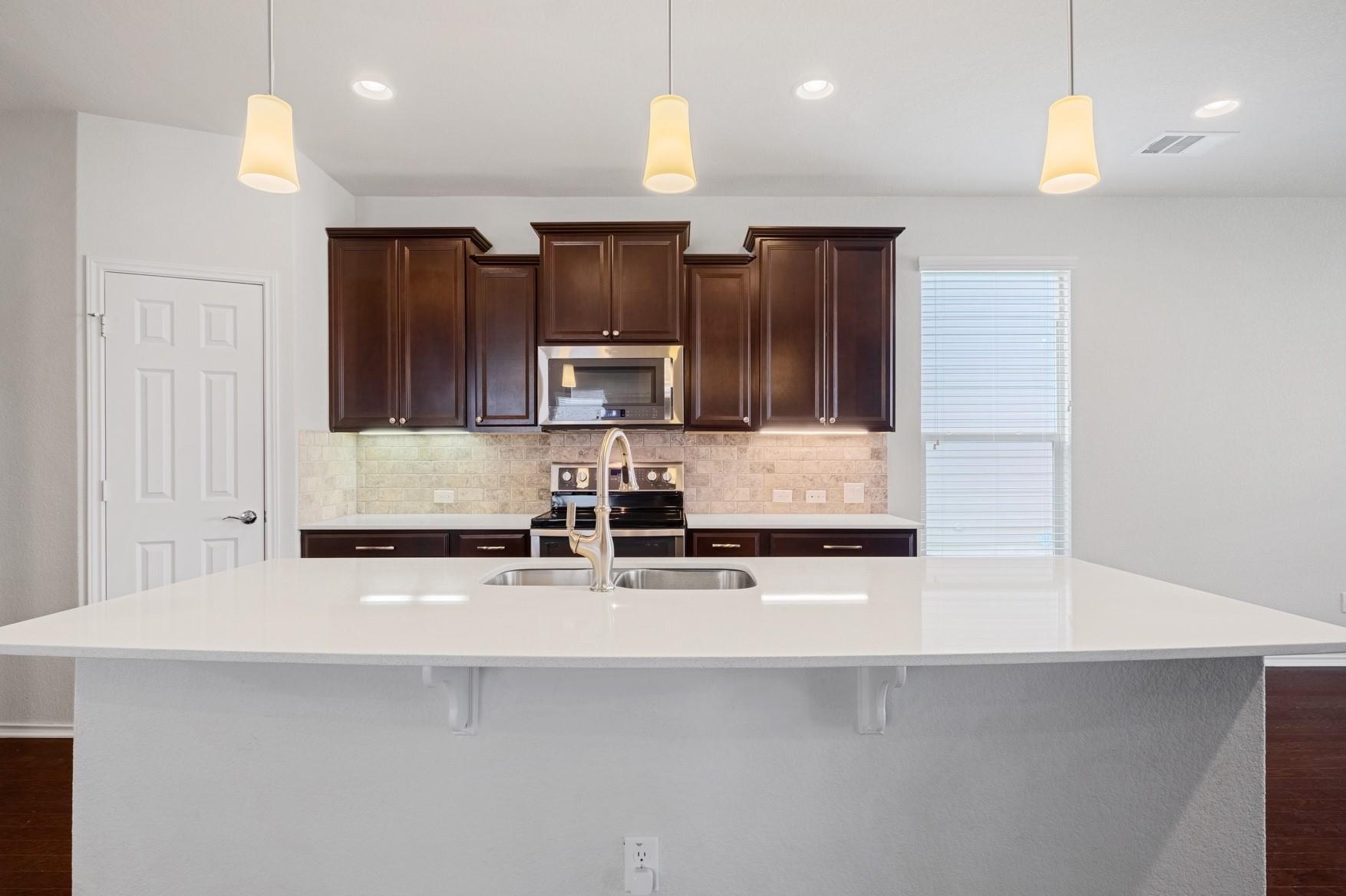 16012 Remington Reserve Way Property Photo 7