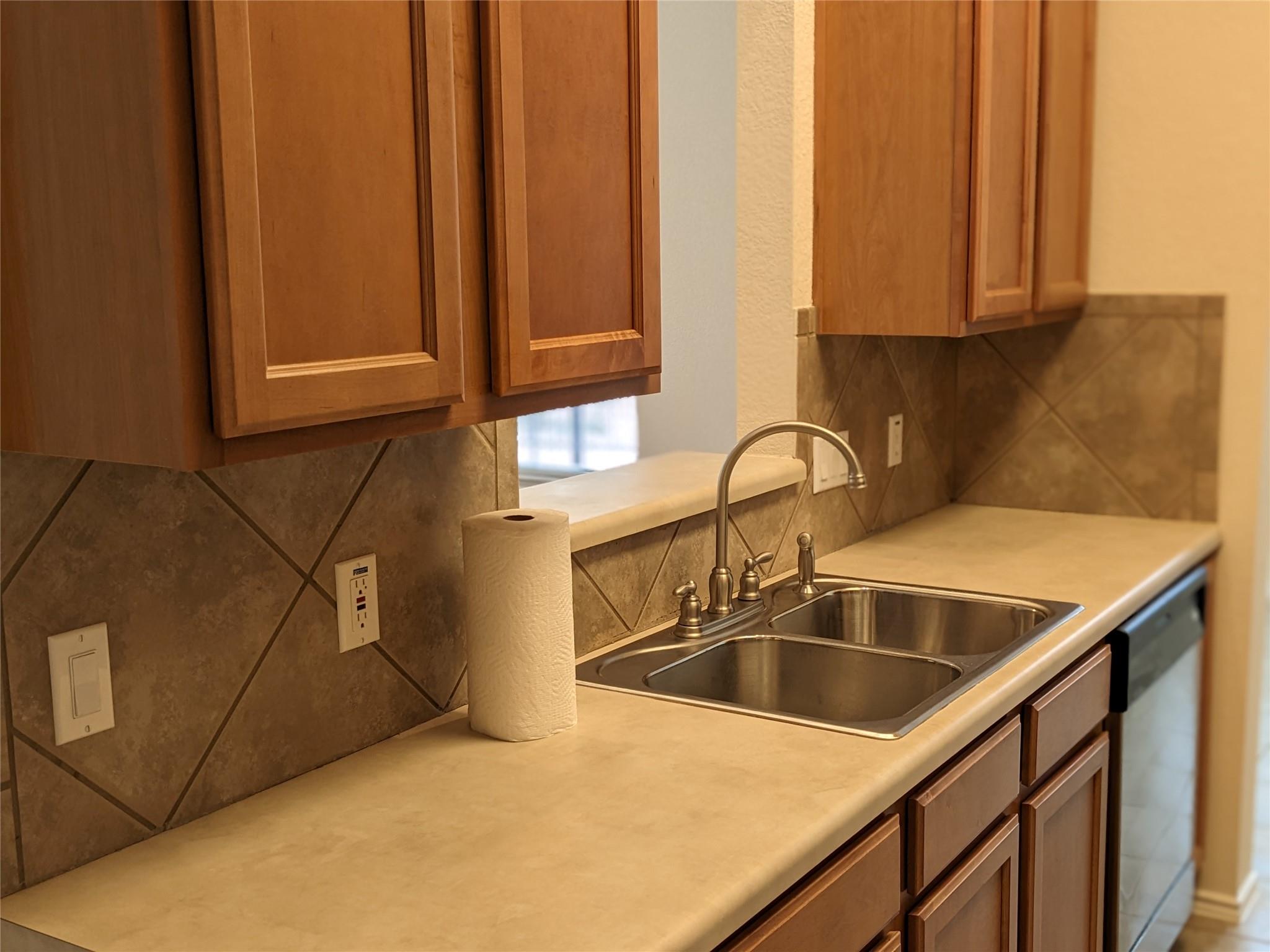 16100 S Great Oaks None #2303 Property Photo 5