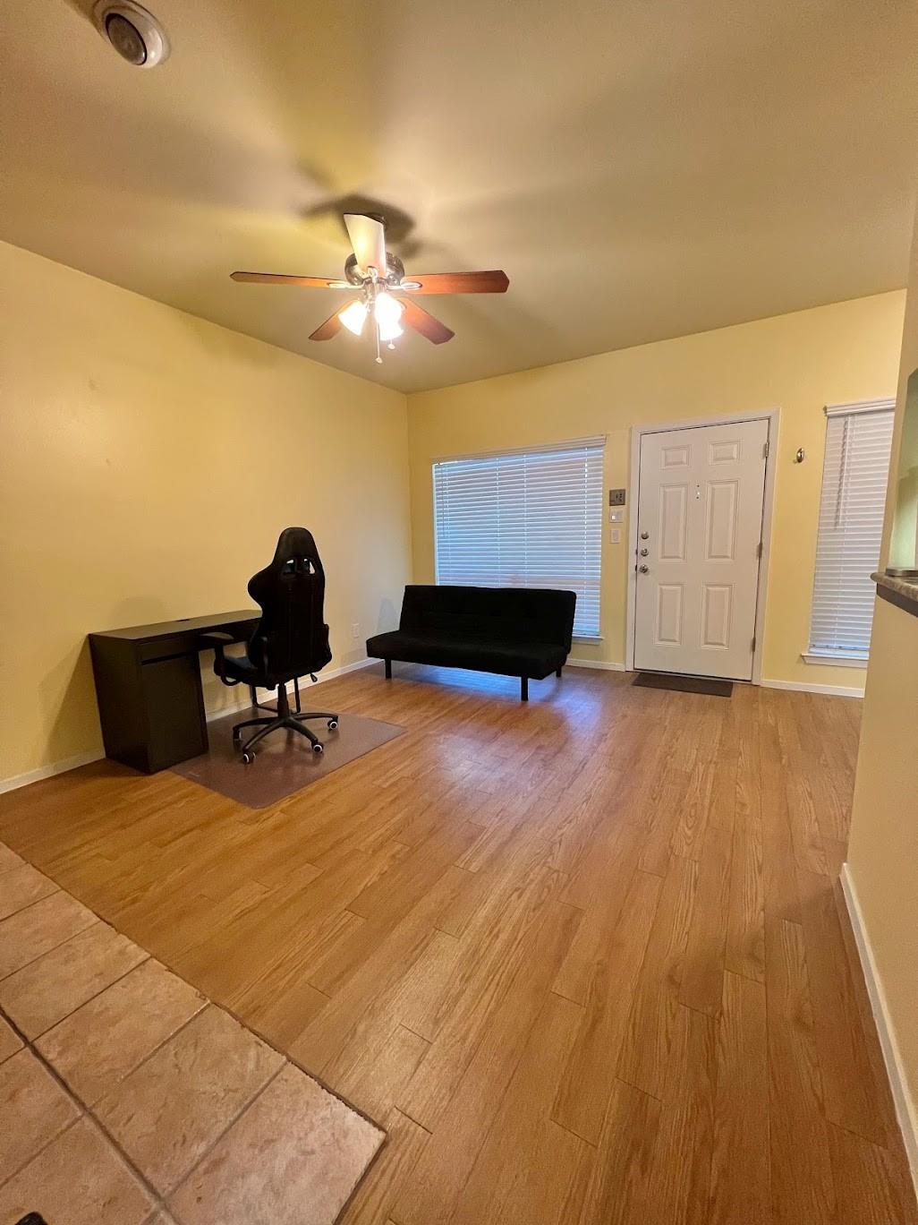 908 Poplar St #207 Property Photo 5