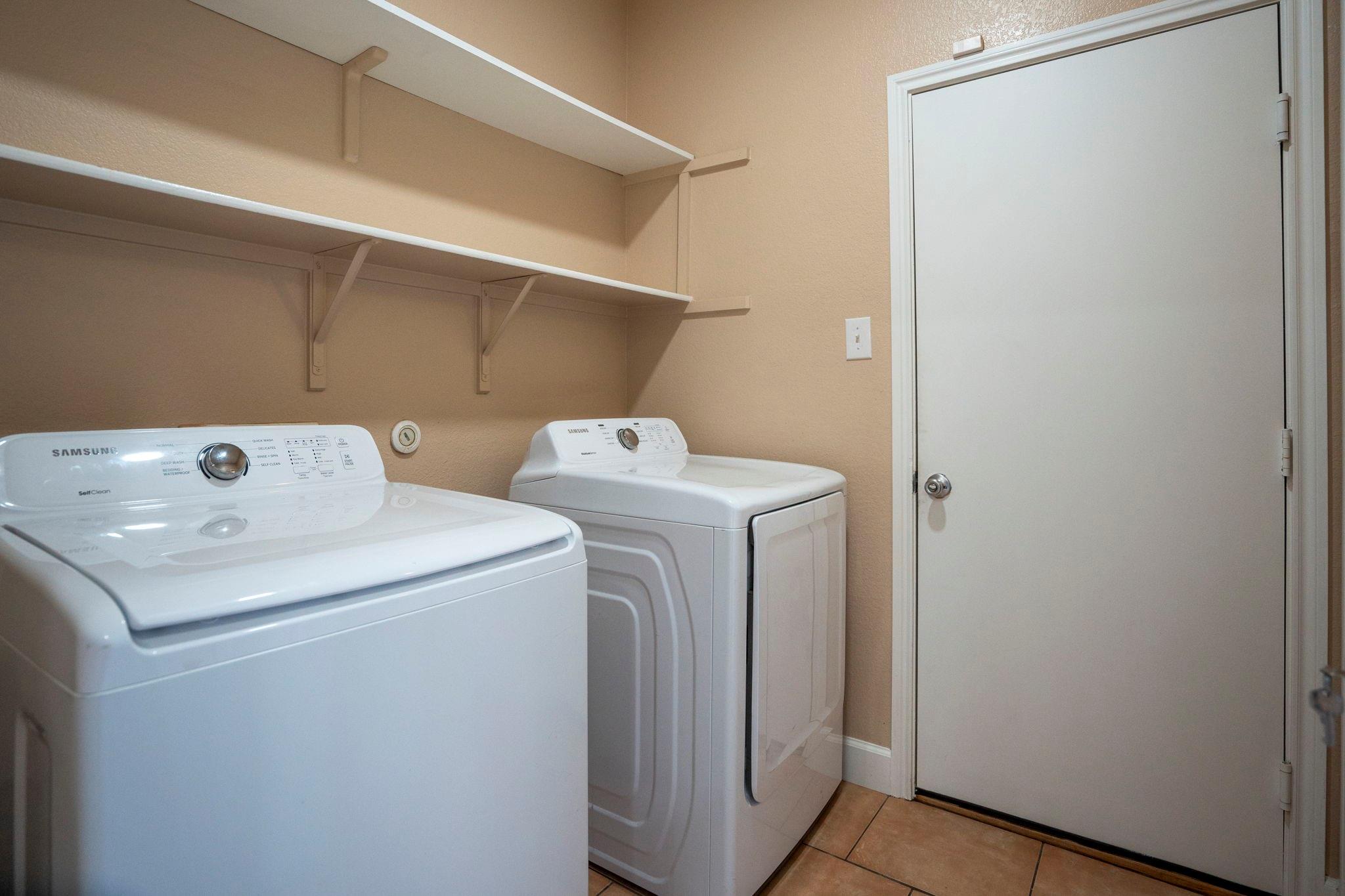 108 Colt Loop Property Photo 6