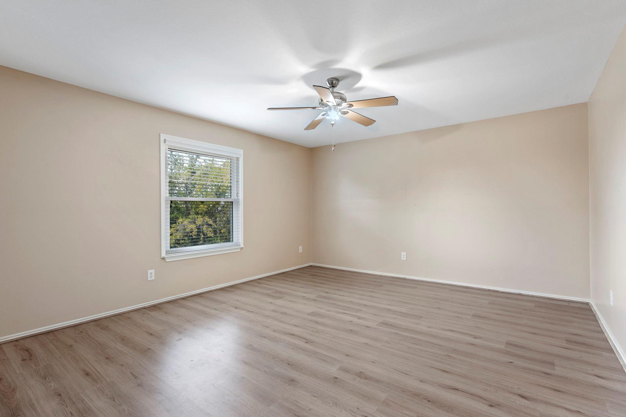 108 Colt Loop Property Photo 24