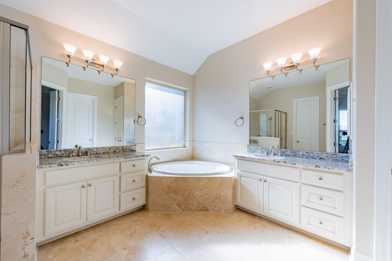 4205 Steep Rock Ln Property Photo 5