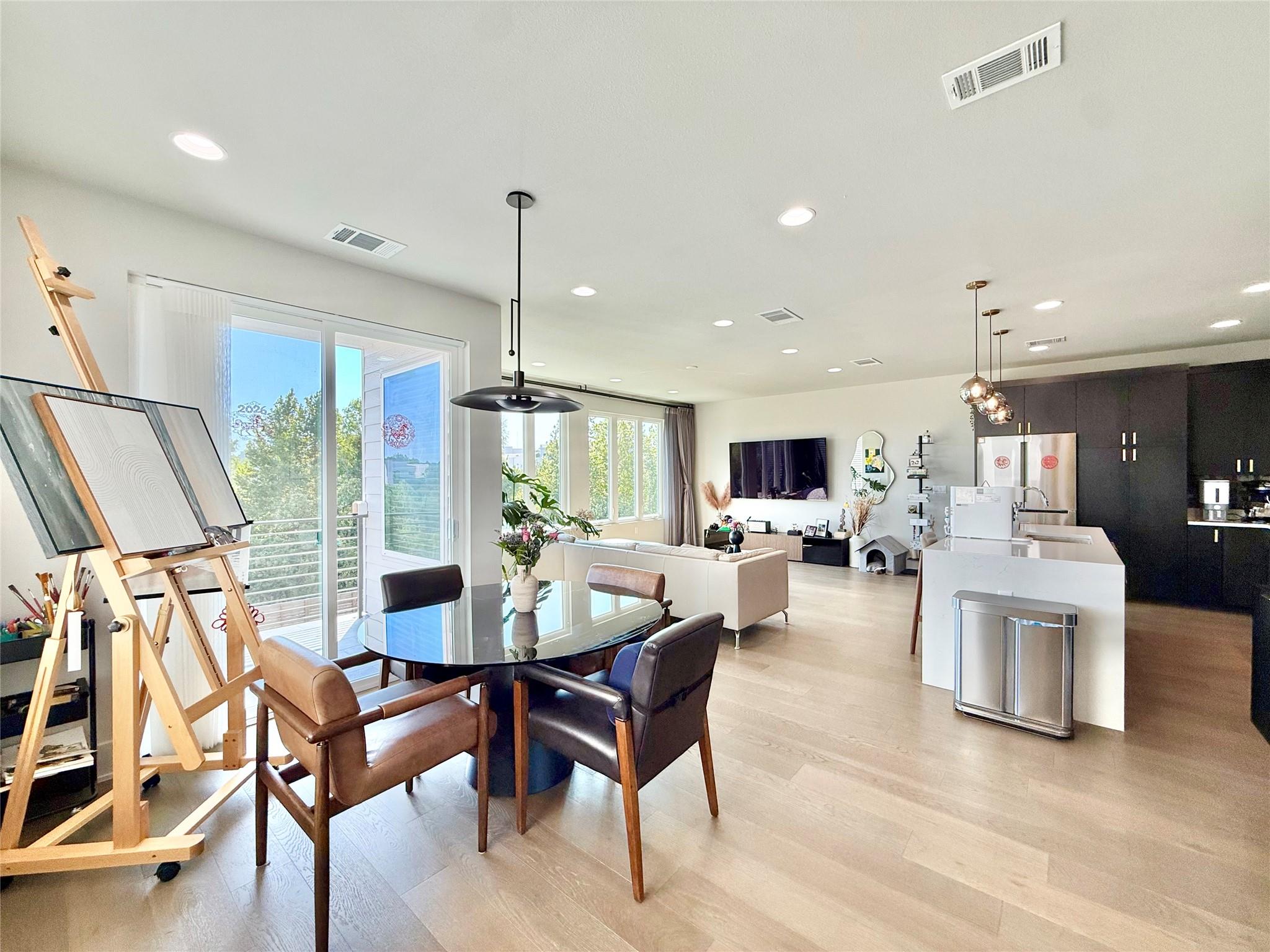 7915 Floracita Ln Property Photo 4