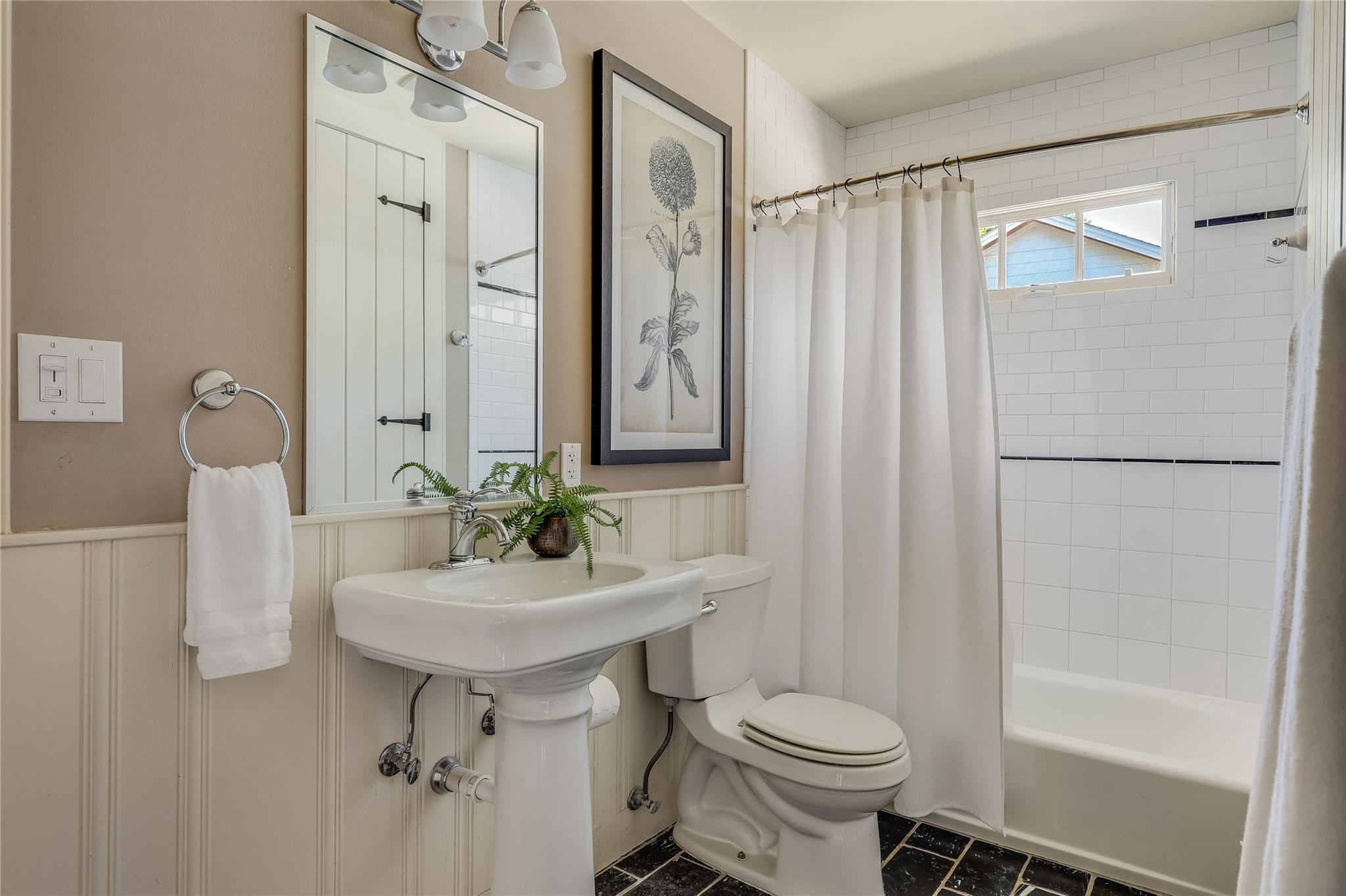 4705 Fairview Dr Property Photo 27