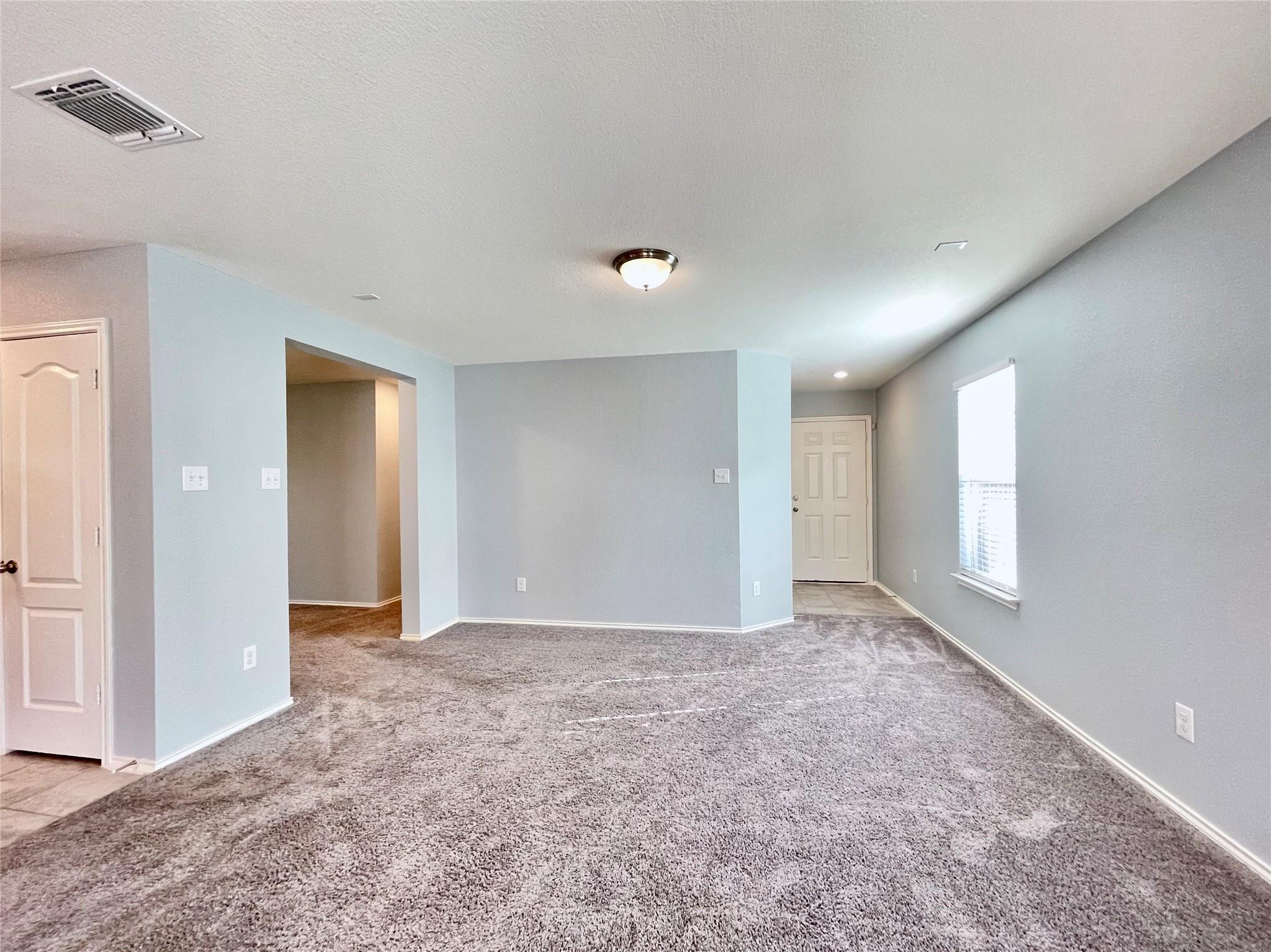13709 Benjamin Harrison St Property Photo 9