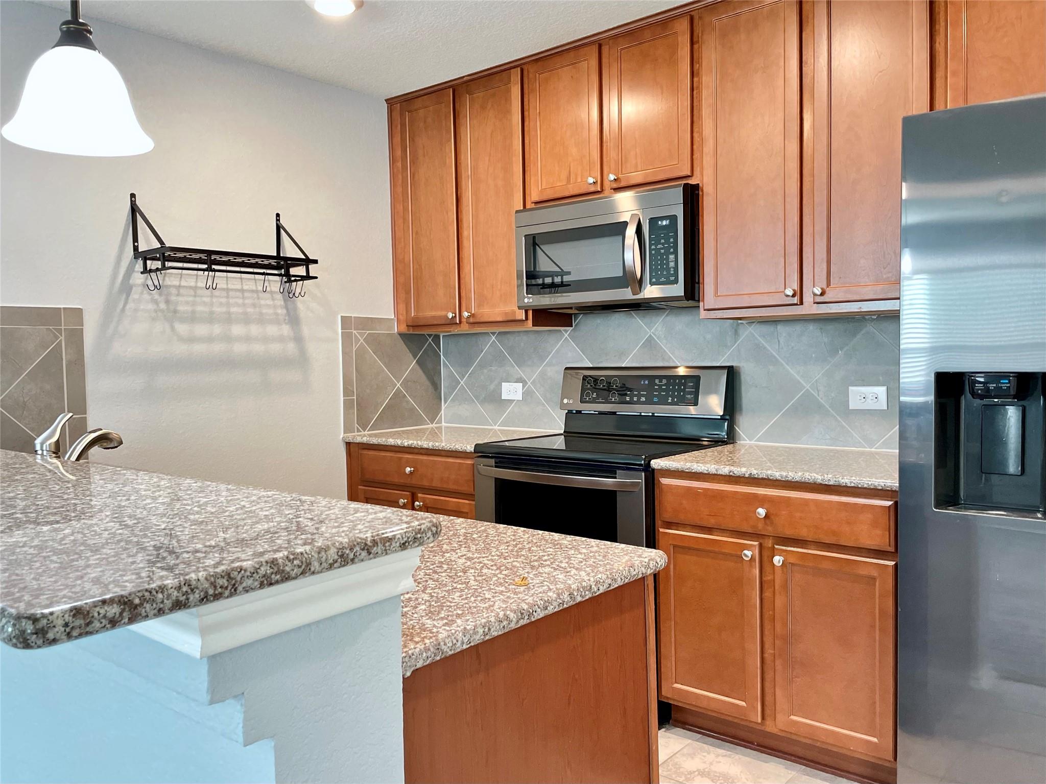 13709 Benjamin Harrison St Property Photo 12