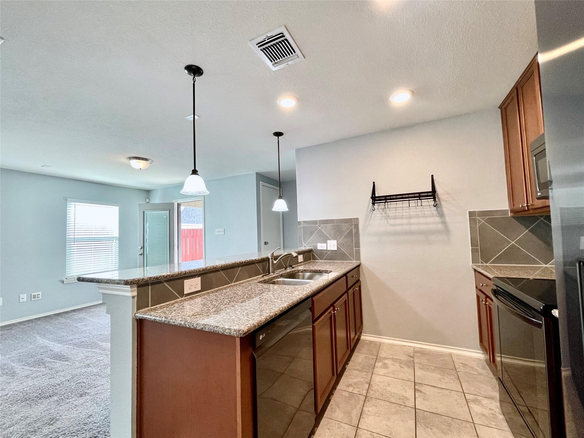 13709 Benjamin Harrison St Property Photo 18
