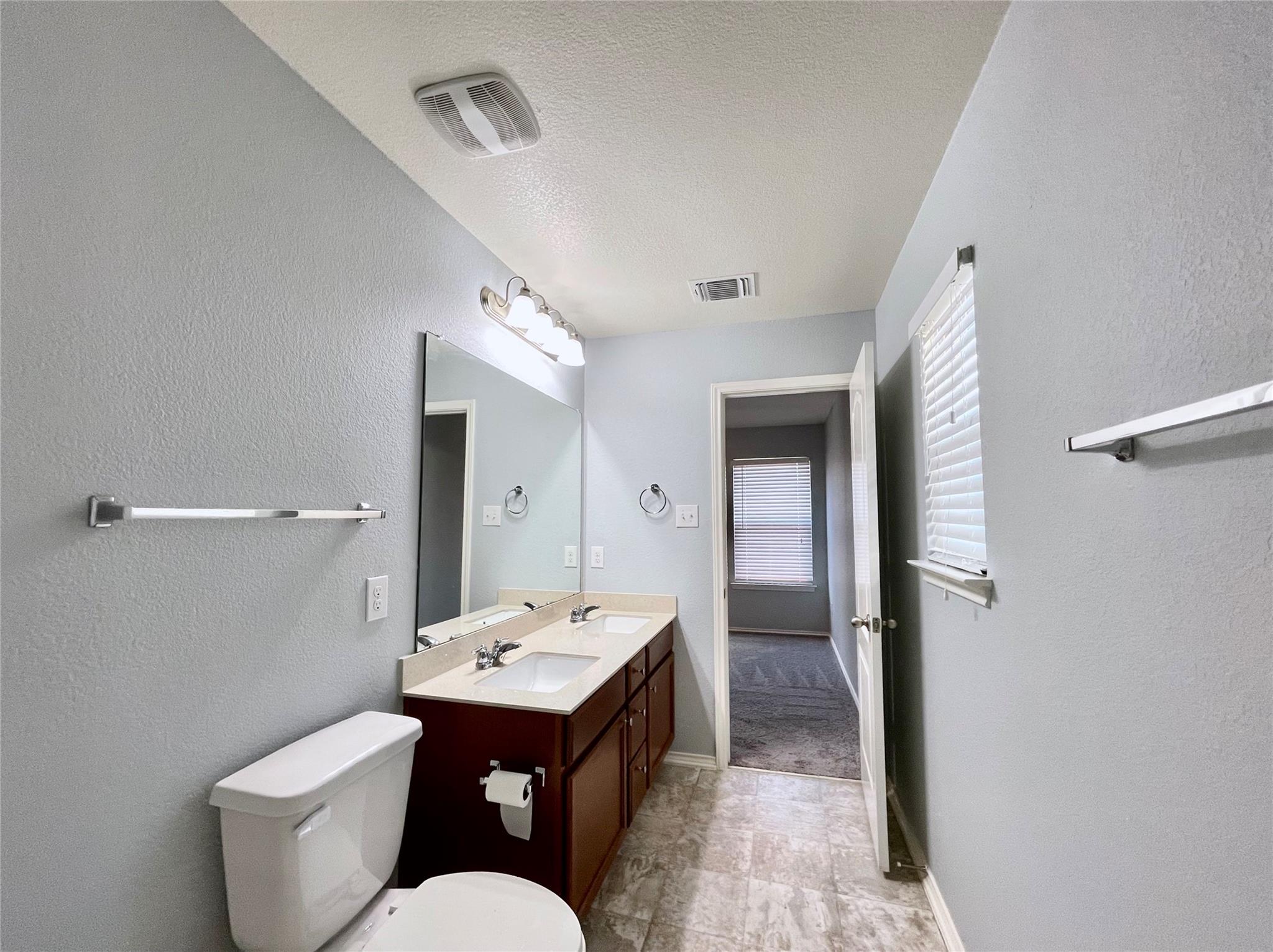 13709 Benjamin Harrison St Property Photo 26