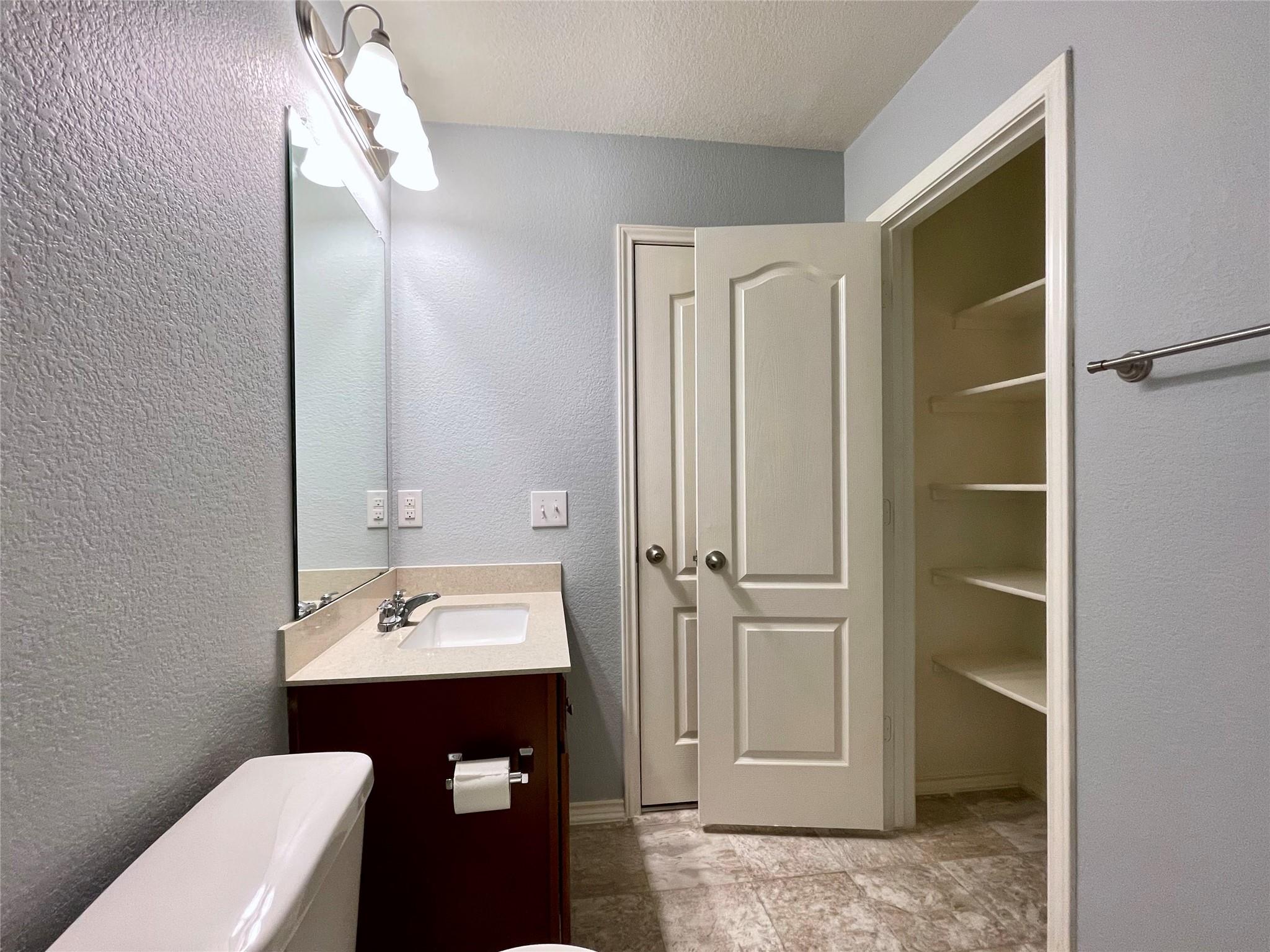 13709 Benjamin Harrison St Property Photo 32