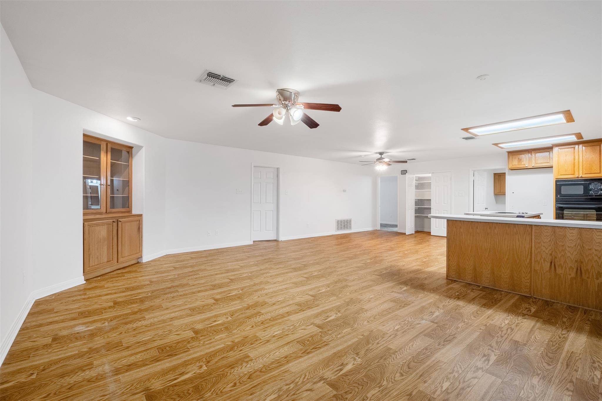 504 Leah Ln Property Photo 5