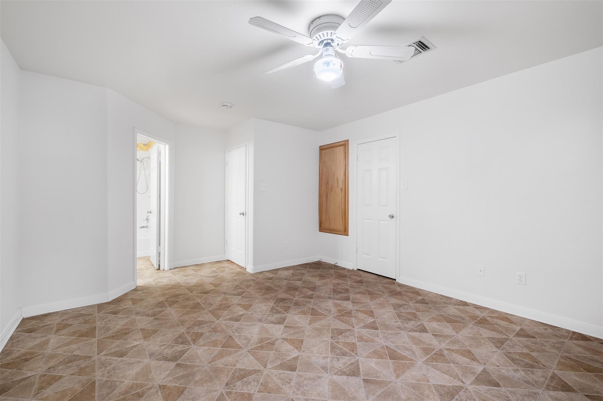 504 Leah Ln Property Photo 26