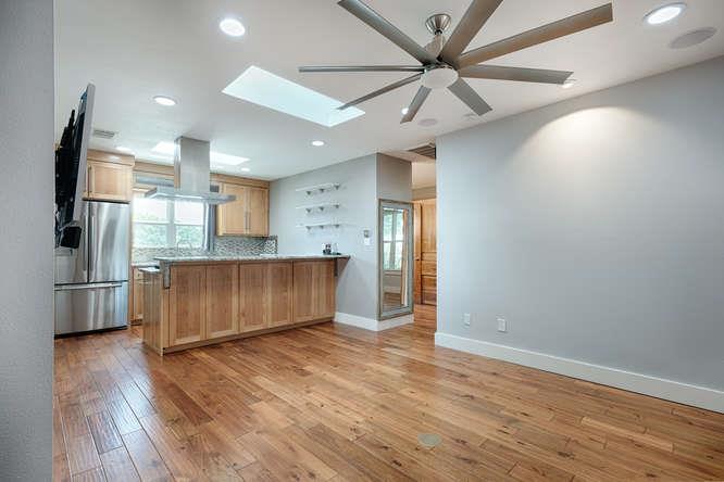 901 W Mary St #b Property Photo 4