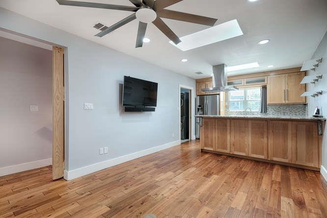 901 W Mary St #b Property Photo 5