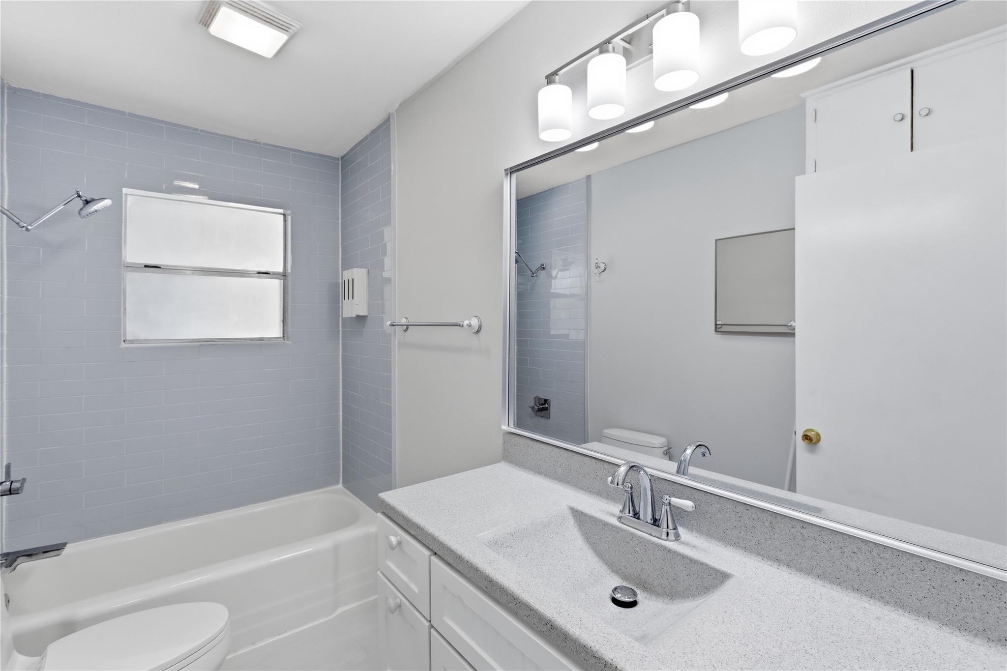 3206 Goodwin Ave Property Photo 21