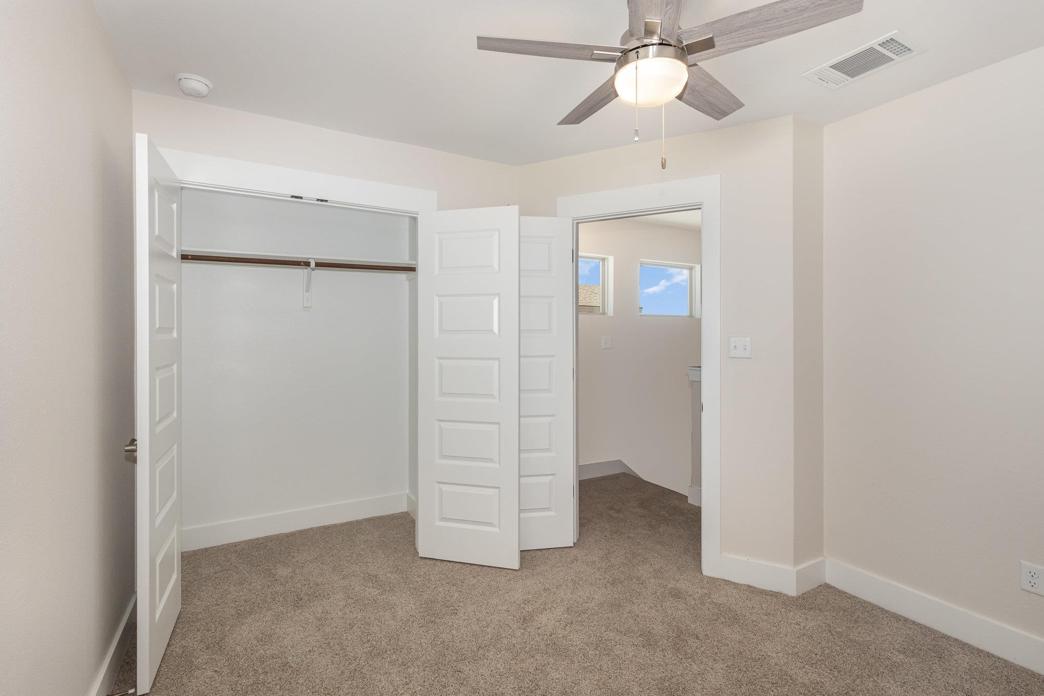 1300 Black Locust Dr W #2201 Property Photo 6