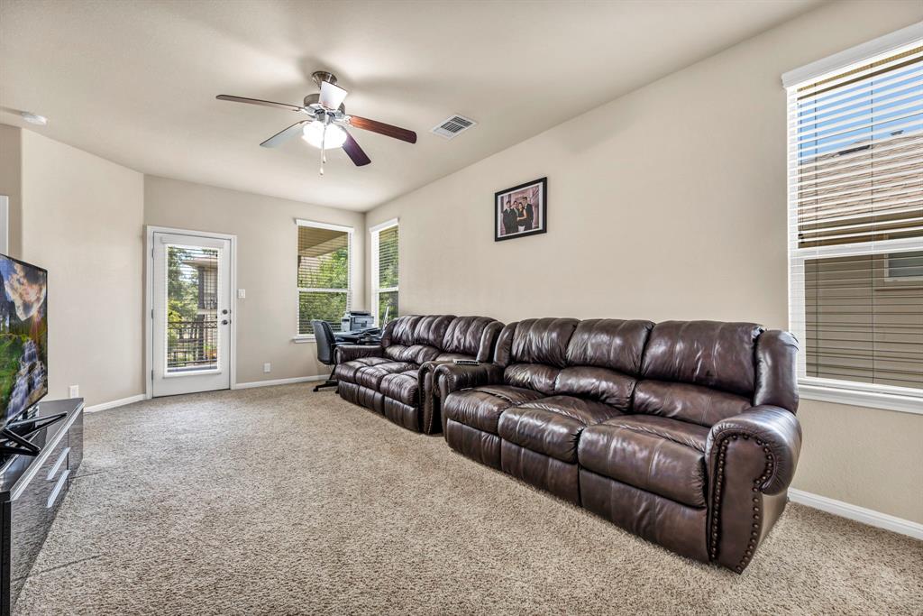 7320 Bandera Ranch Trl B Property Photo 14