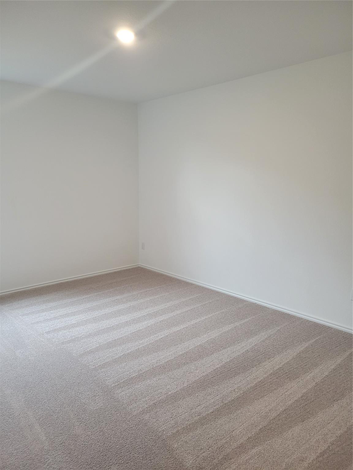 623 Waterway Ave Property Photo 9