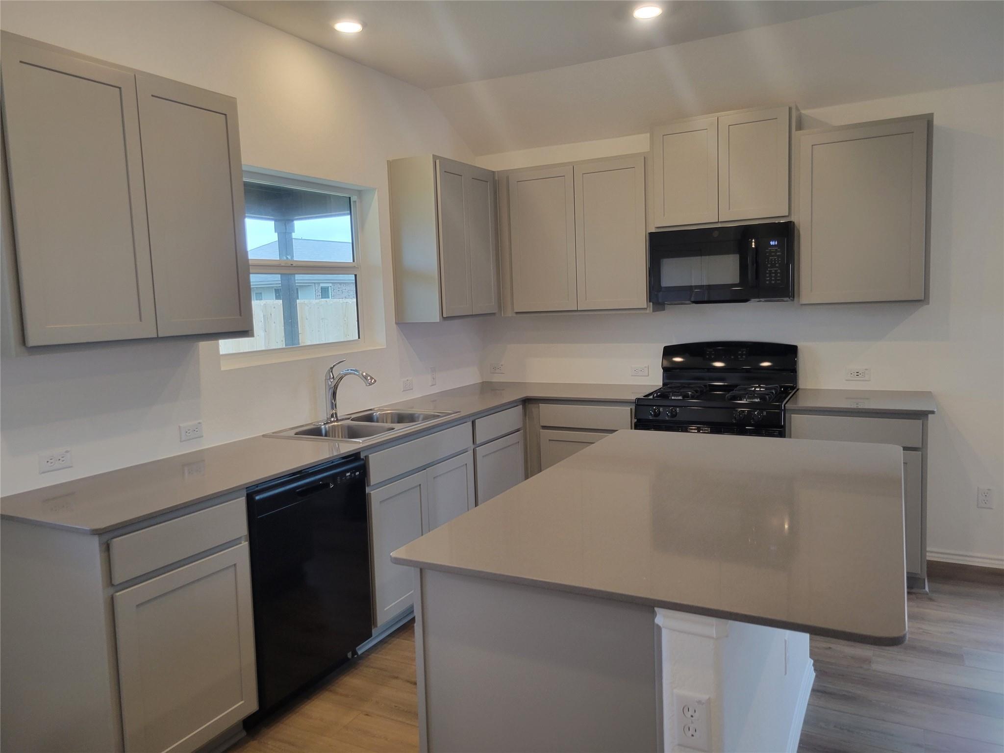 623 Waterway Ave Property Photo 16